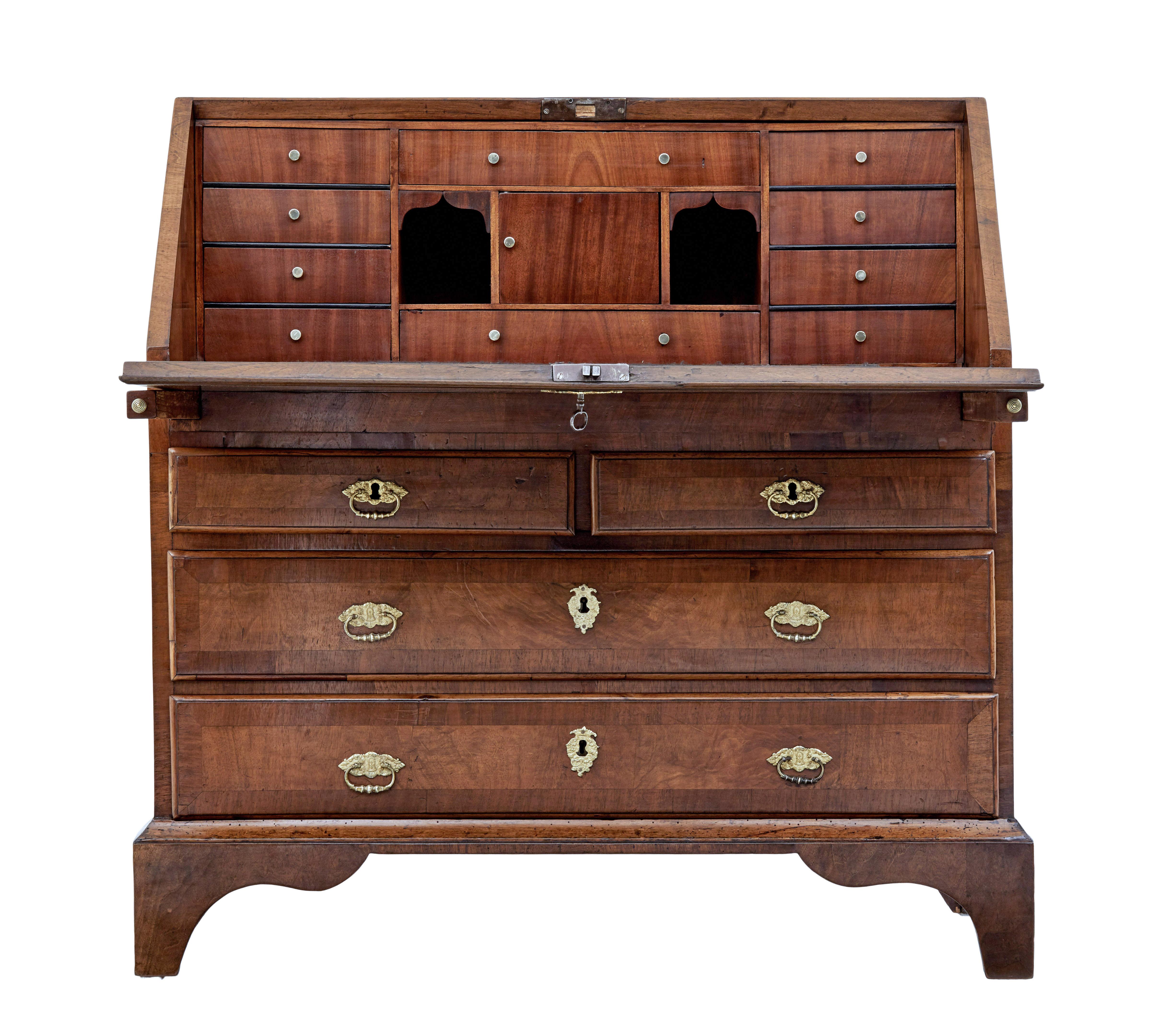 Danish 18th century walnut bureau writing desk, circa 1730.

Good quality burr walnut Danish bureau. Rare to find a Scandinavian example with an interior well.

Bureau comprises of the fall and 2 over 2 drawers, all cross banded in walnut. Fall