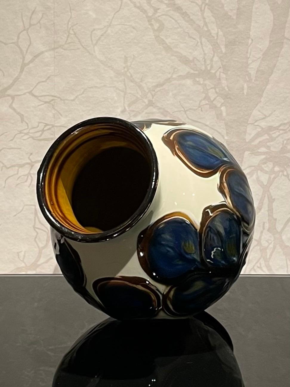 Danish Herman Kähler Ceramic Vase Collection from the 1920s in a Set of Three In Good Condition In Örebro, SE
