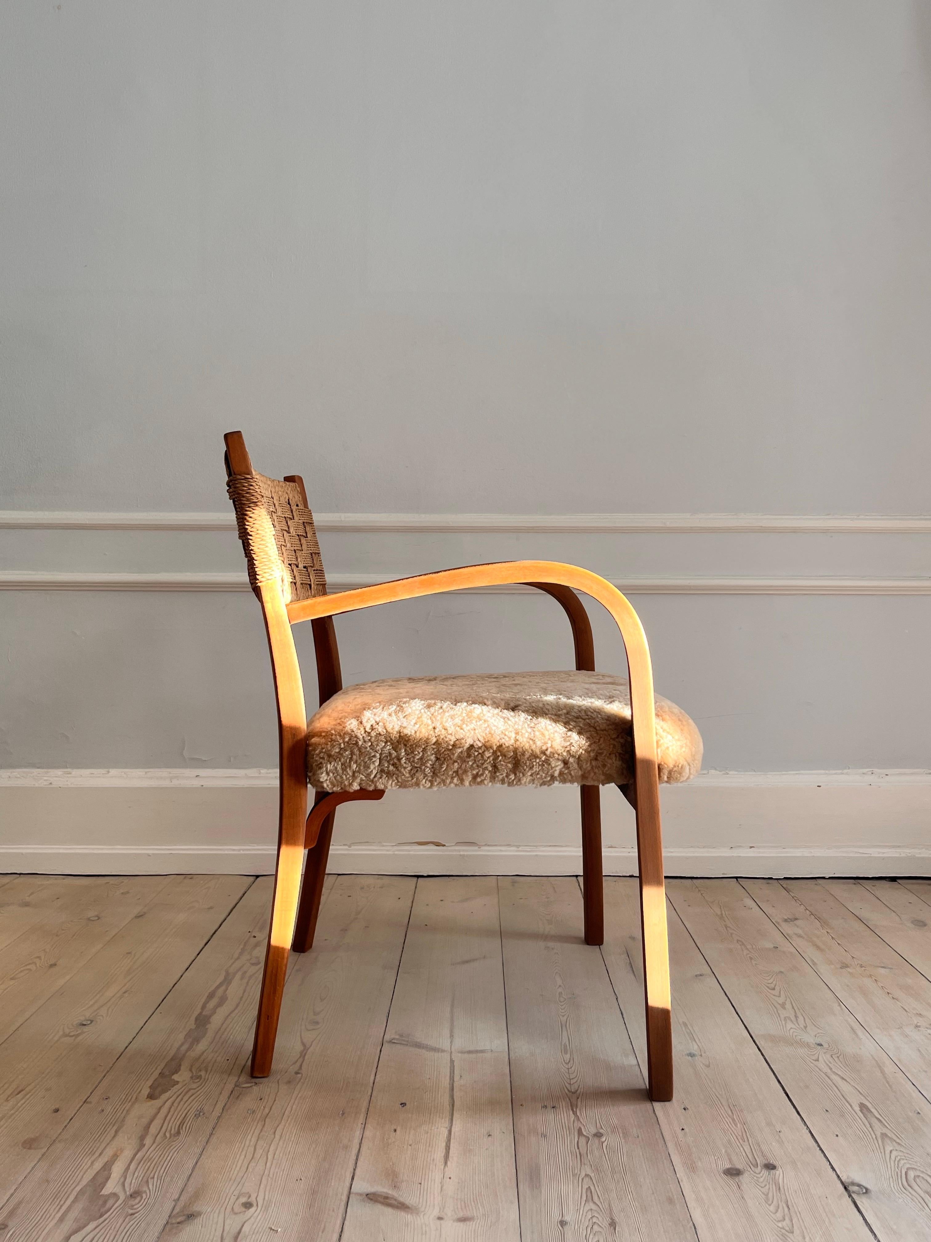 Danish 1930s armchair with reupholstered seat i soft lambskin For Sale 3