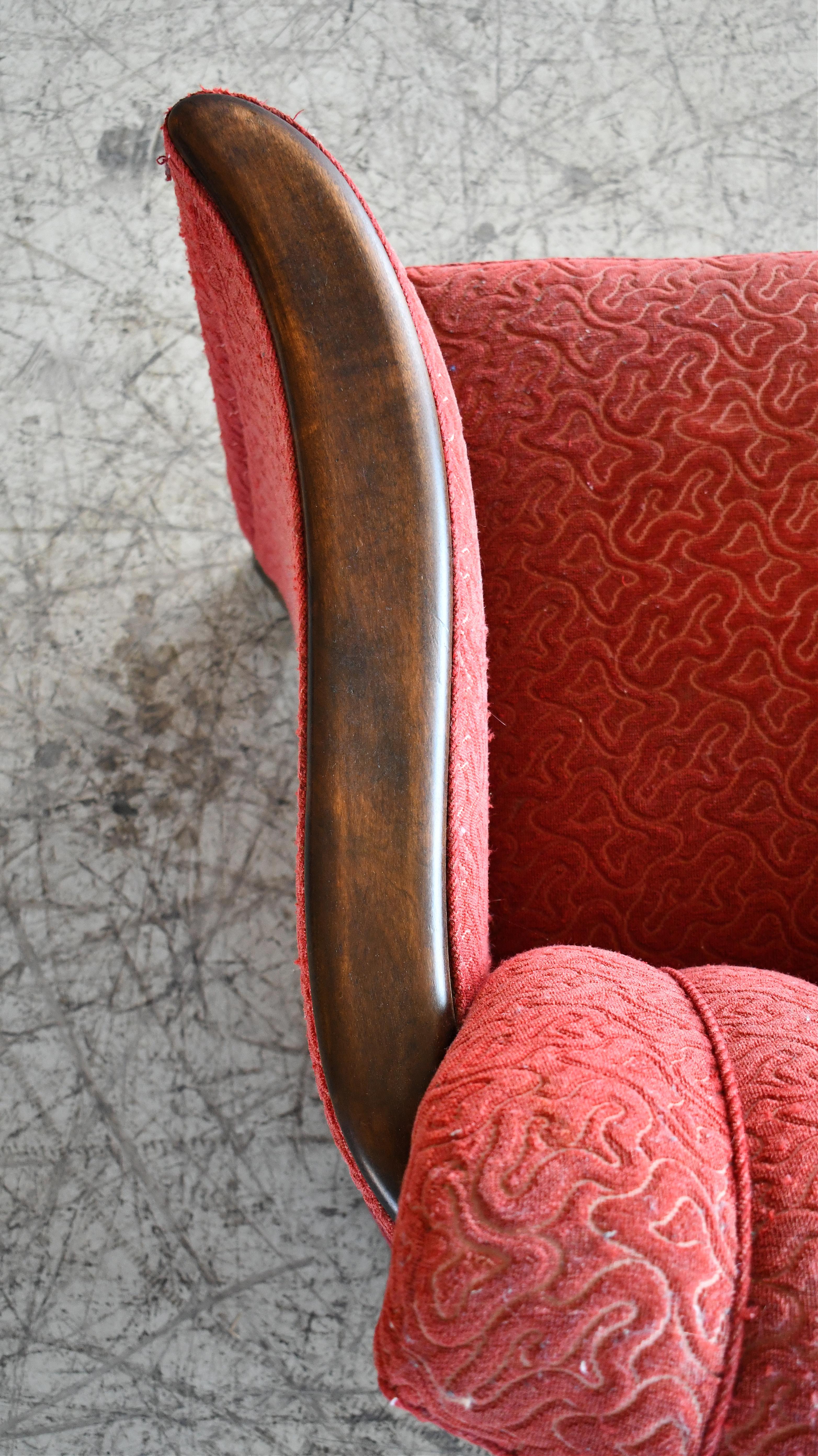 Danish 1930s Art Deco Lounge Chair in Red Mohair with Mahogany Accents For Sale 2