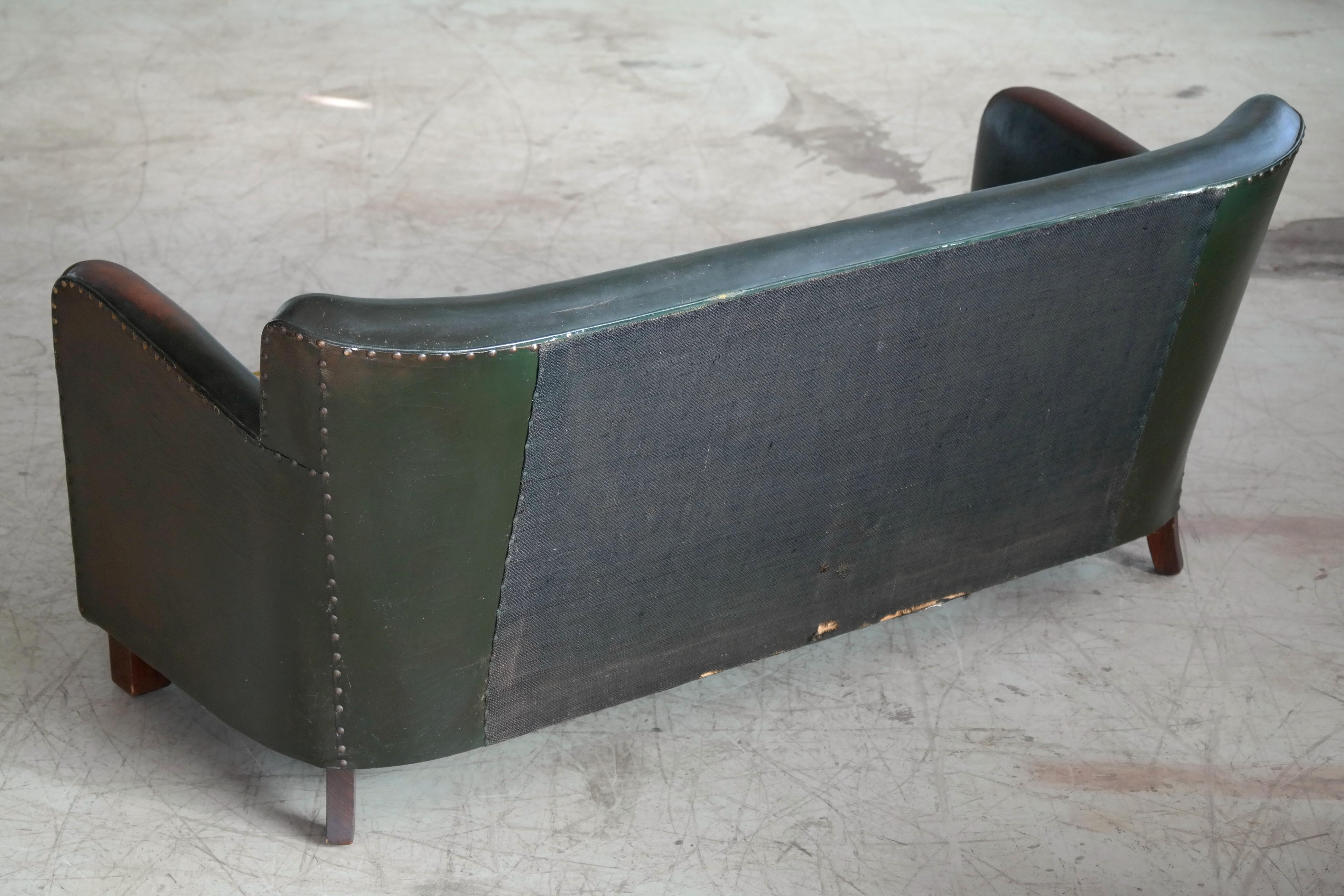 Danish 1930s Boesen and Lassen Style Tufted Club Sofa in Green Leather 7