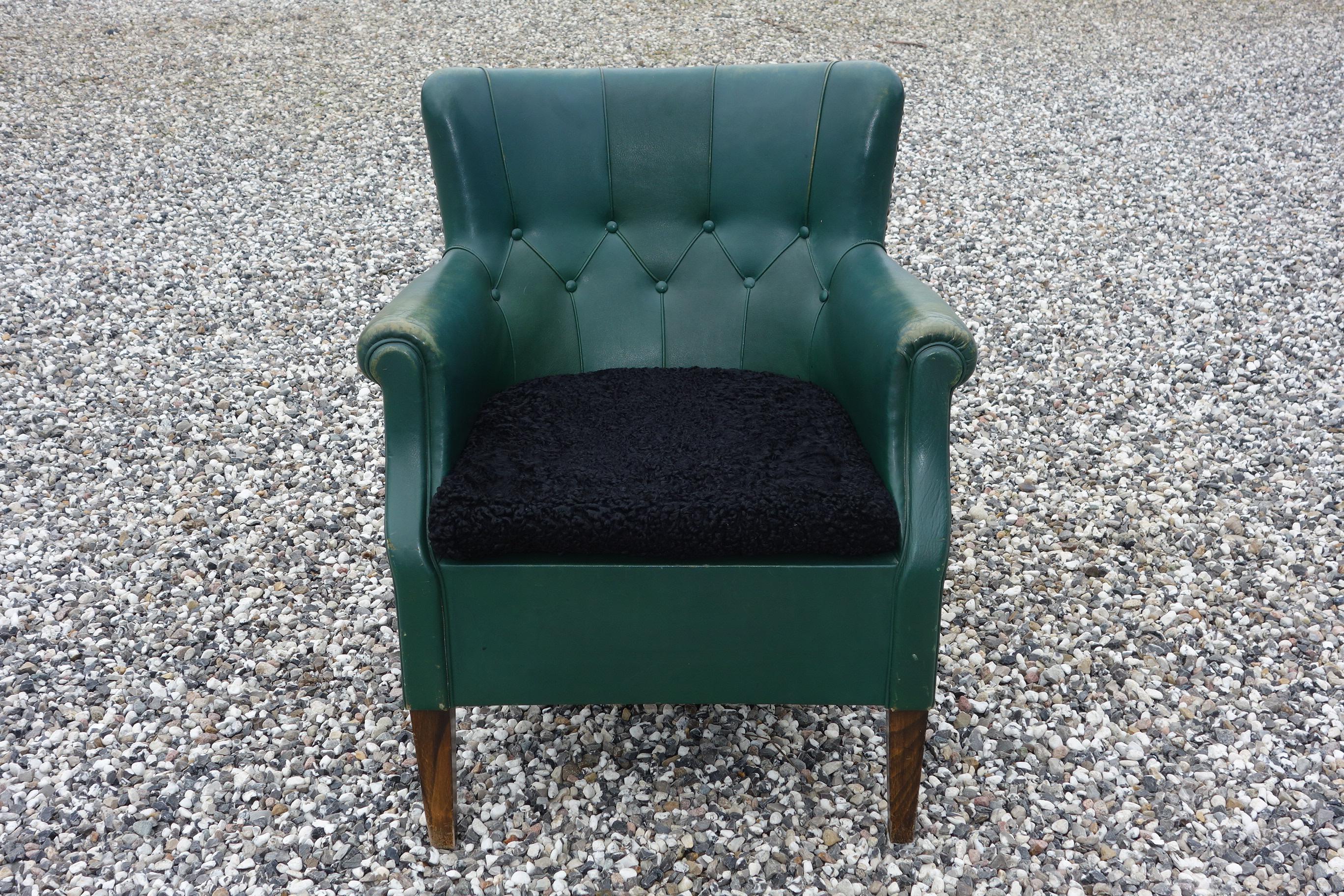Scandinavian Modern Danish 1930s Green Leather Club Chair For Sale