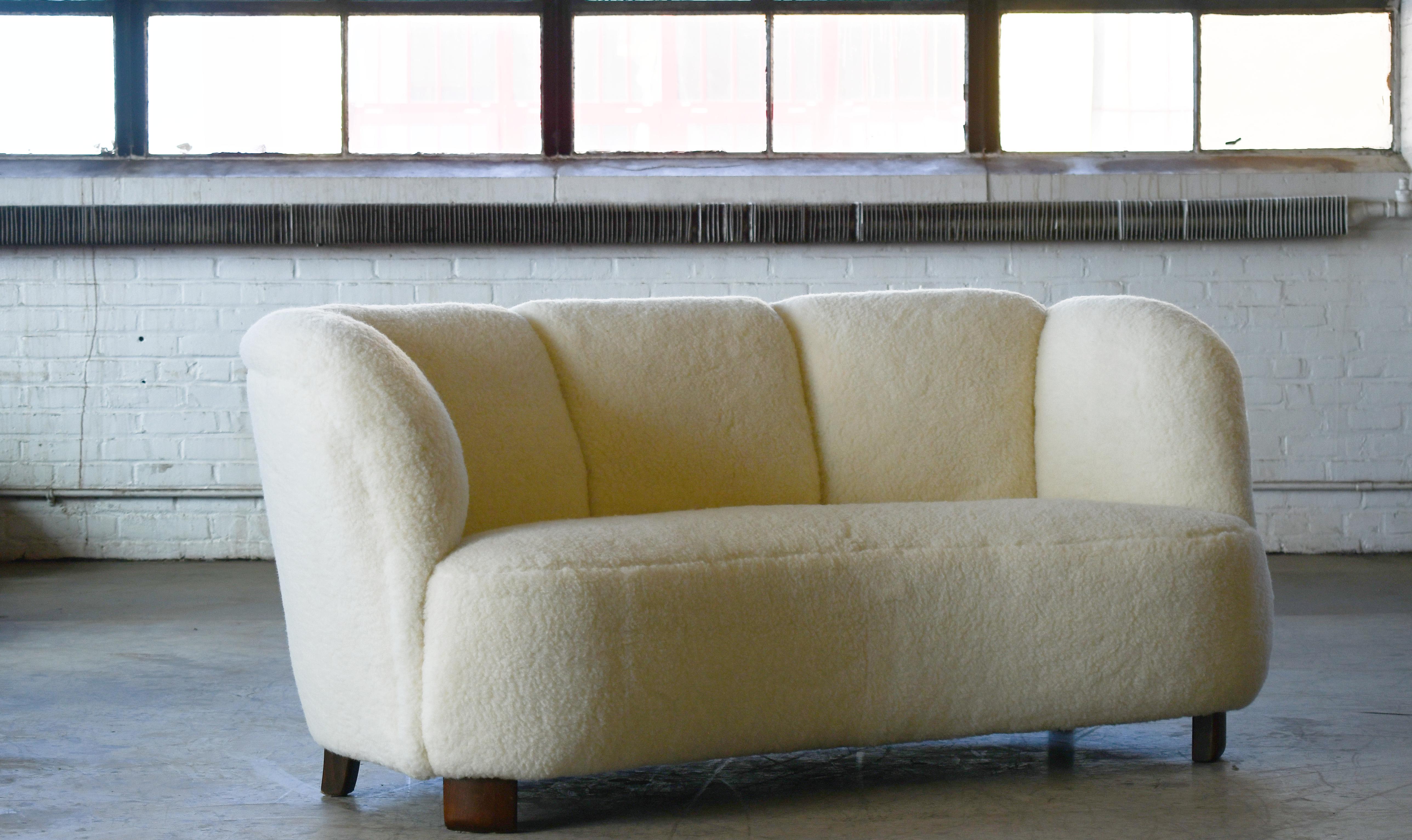 Mid-Century Modern Danish 1940s Banana Shaped Curved Loveseat in White Lambswool For Sale