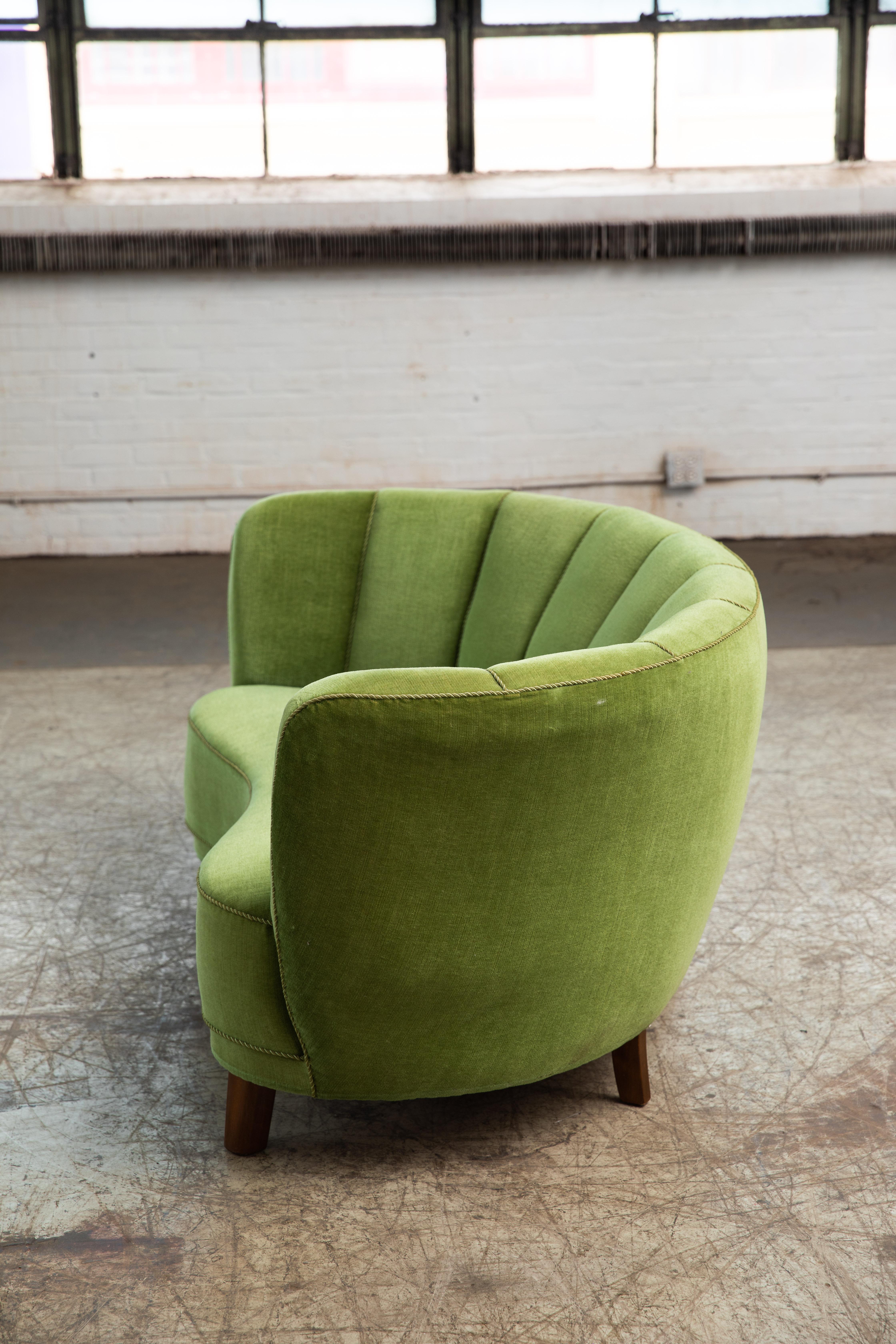 Mid-20th Century Danish 1940s Boesen Style Banana Form Curved Sofa or Loveseat in Green Mohair