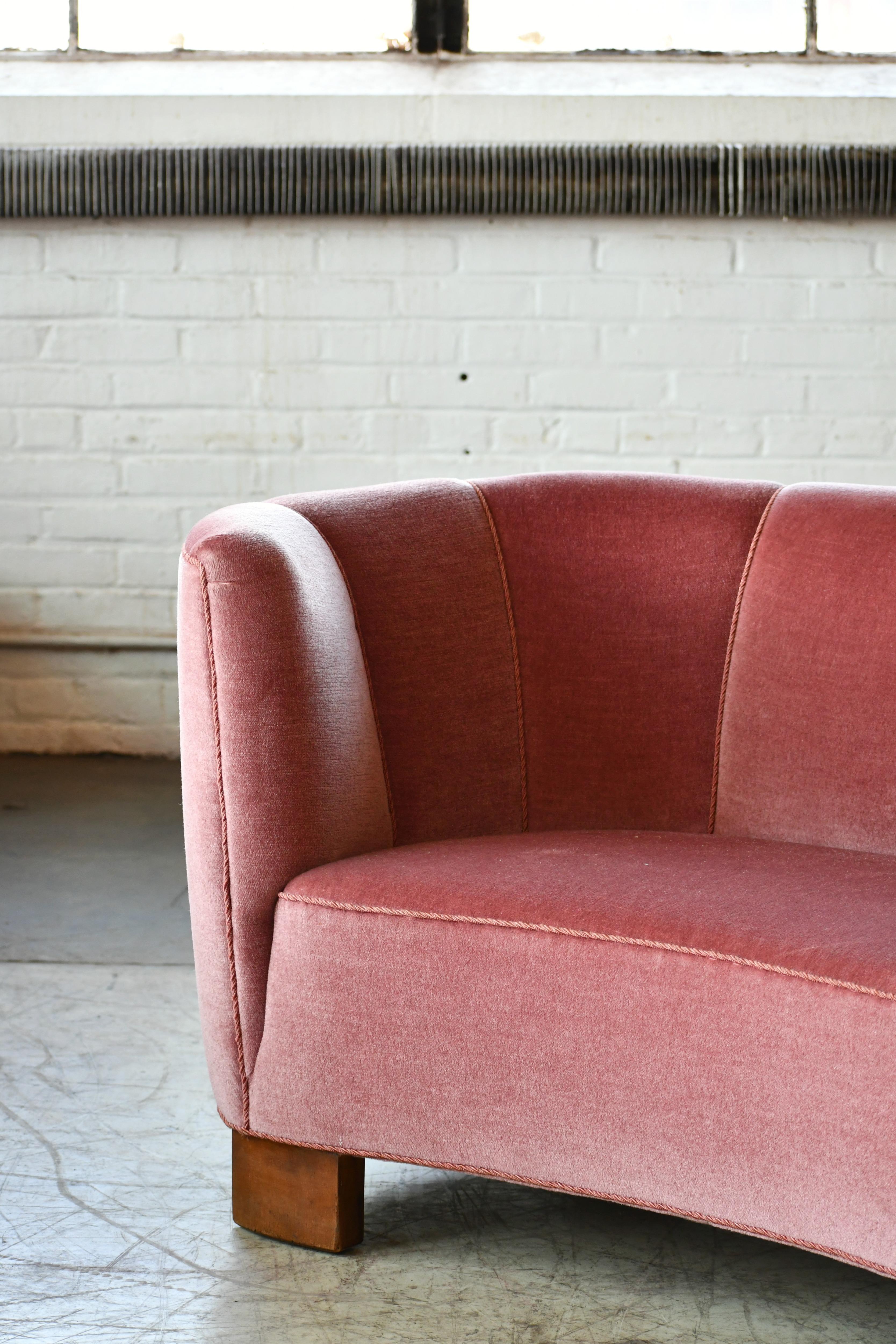 Mid-Century Modern Danish 1940s Boesen Style Banana Form Curved Sofa or Loveseat in Pink Velvet