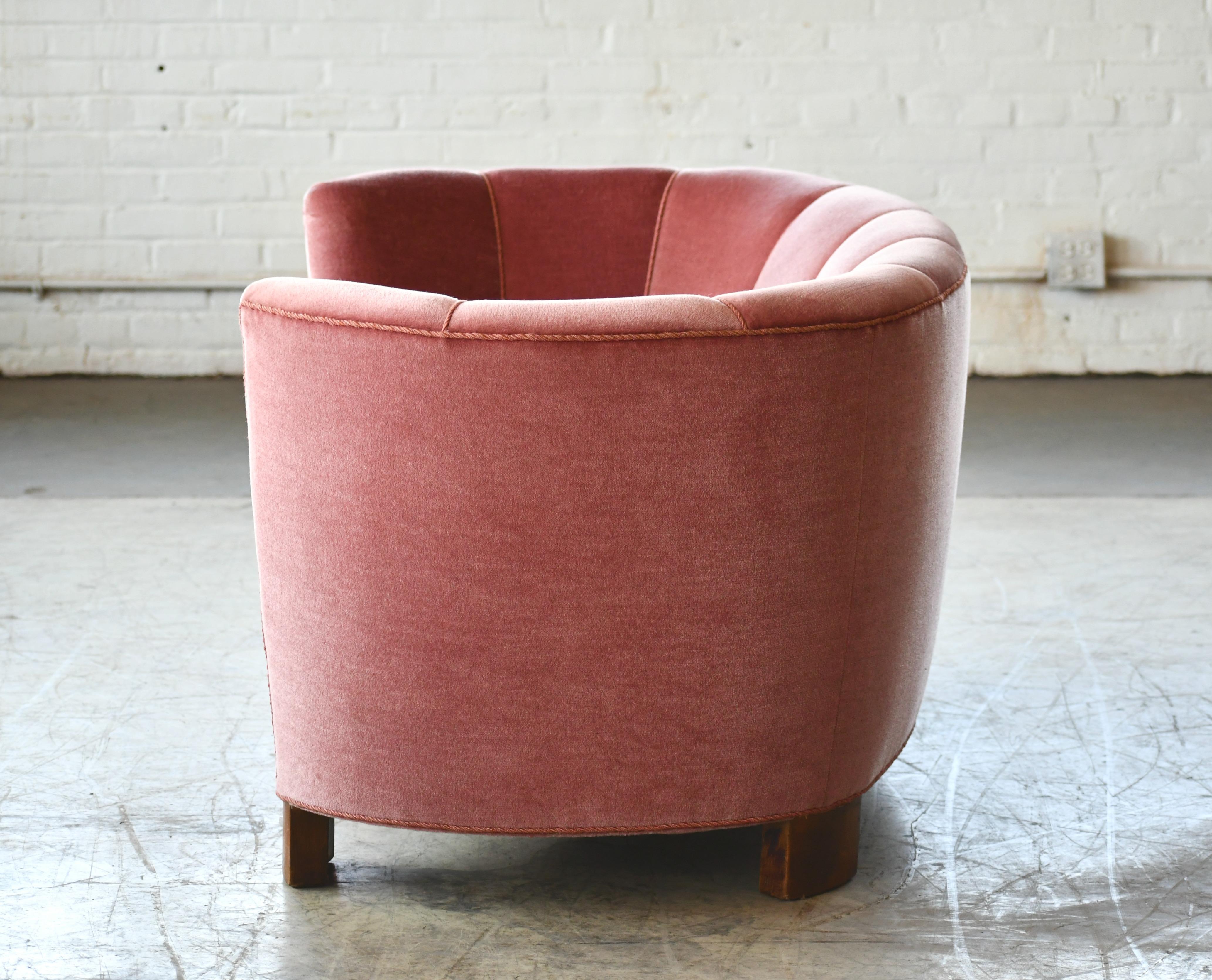 Danish 1940s Boesen Style Banana Form Curved Sofa or Loveseat in Pink Velvet 3