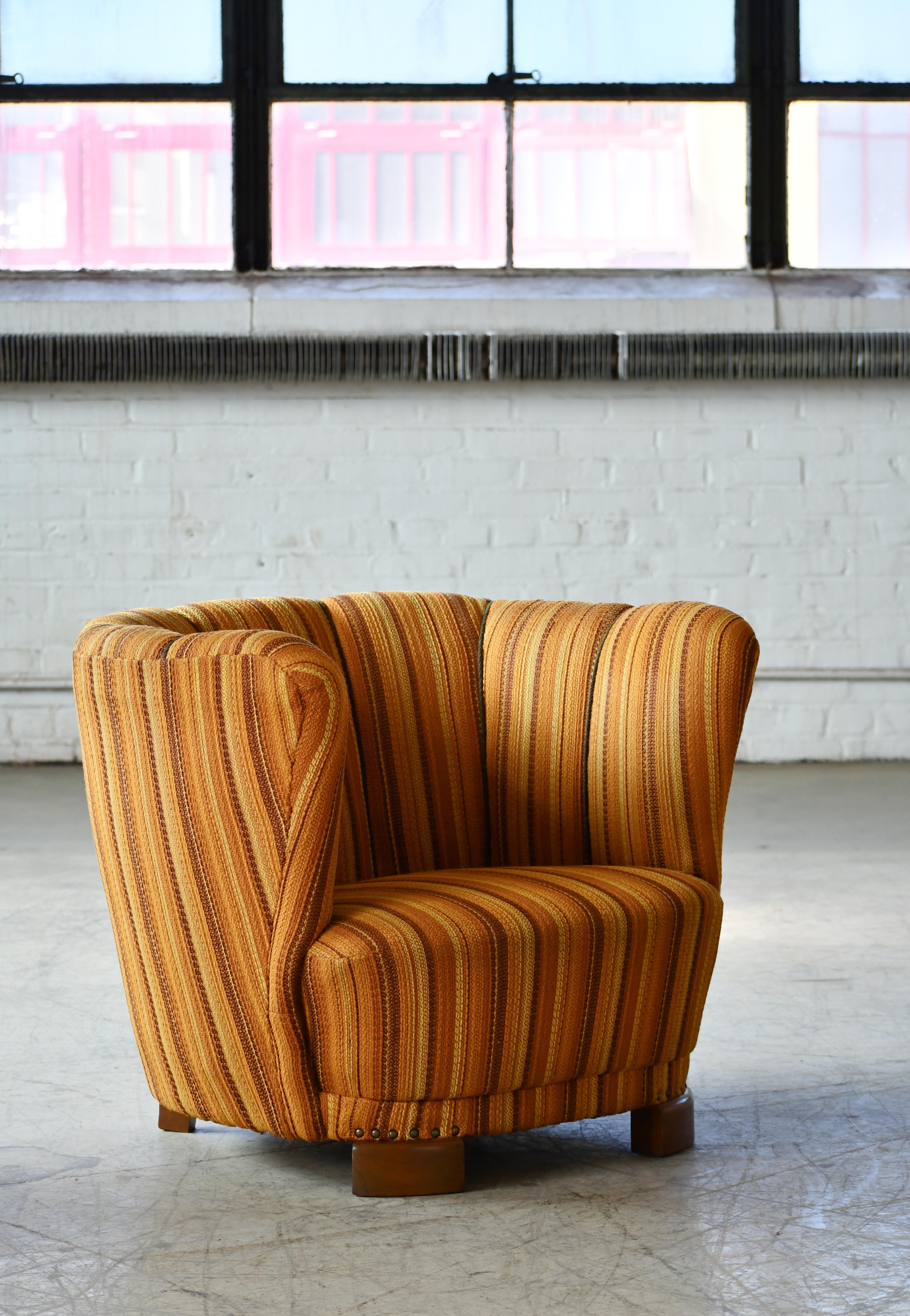Mid-20th Century Danish 1940s Club or Lounge Chair in the Style of Viggo Boesen