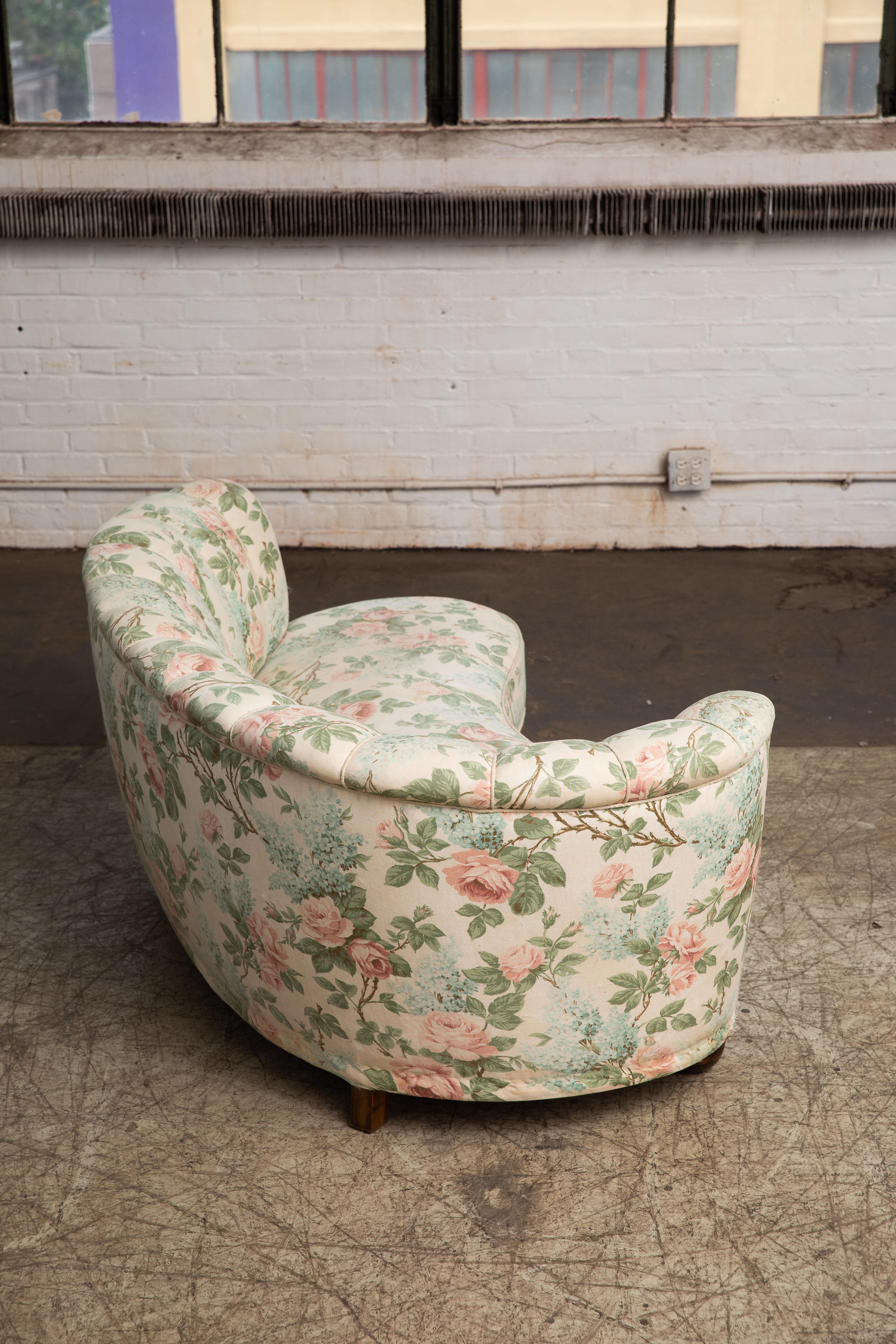 Danish 1940s Curved Banana Shape Loveseat and Chaise Lounge in Floral Fabric 6