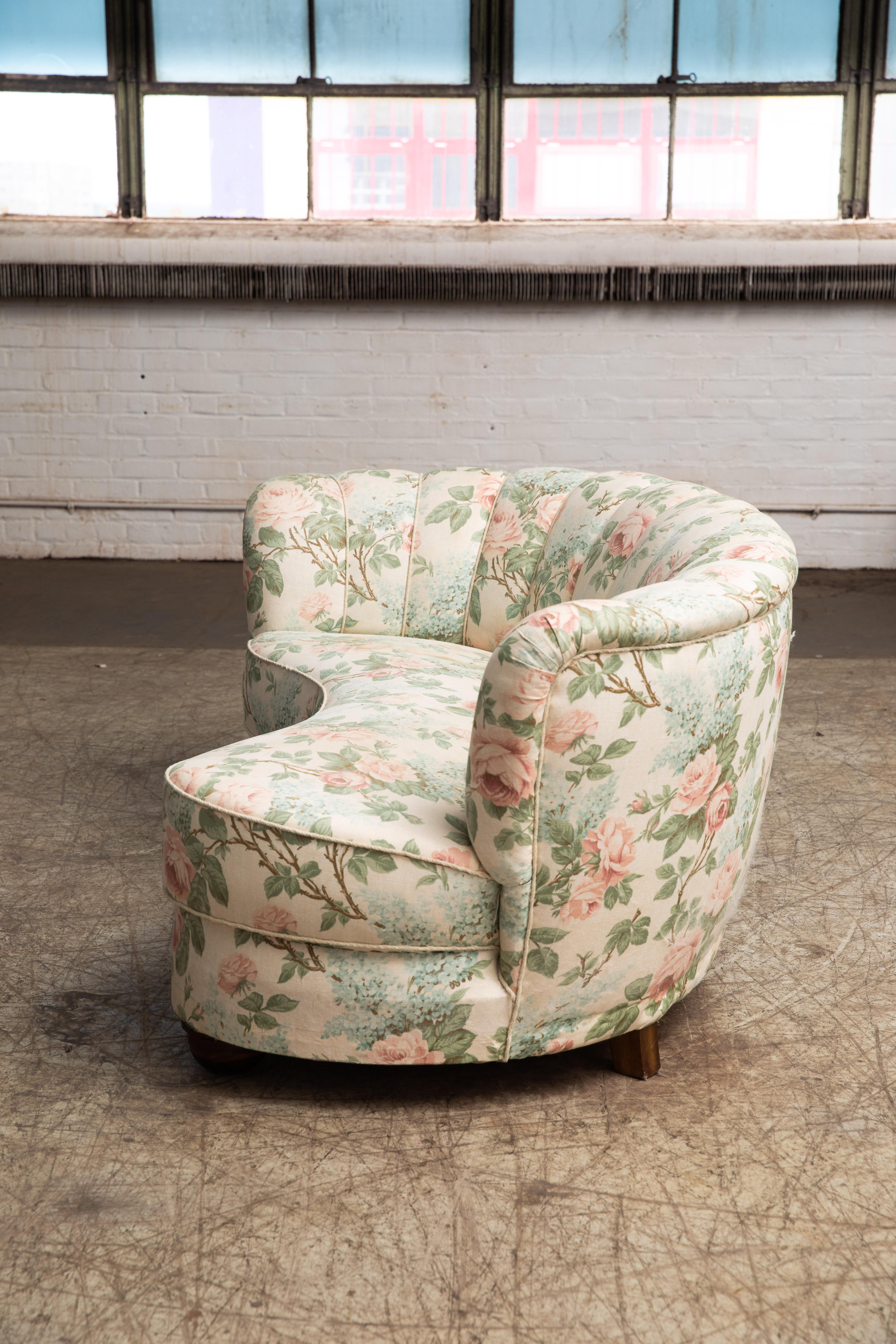 Mid-Century Modern Danish 1940s Curved Banana Shape Loveseat and Chaise Lounge in Floral Fabric