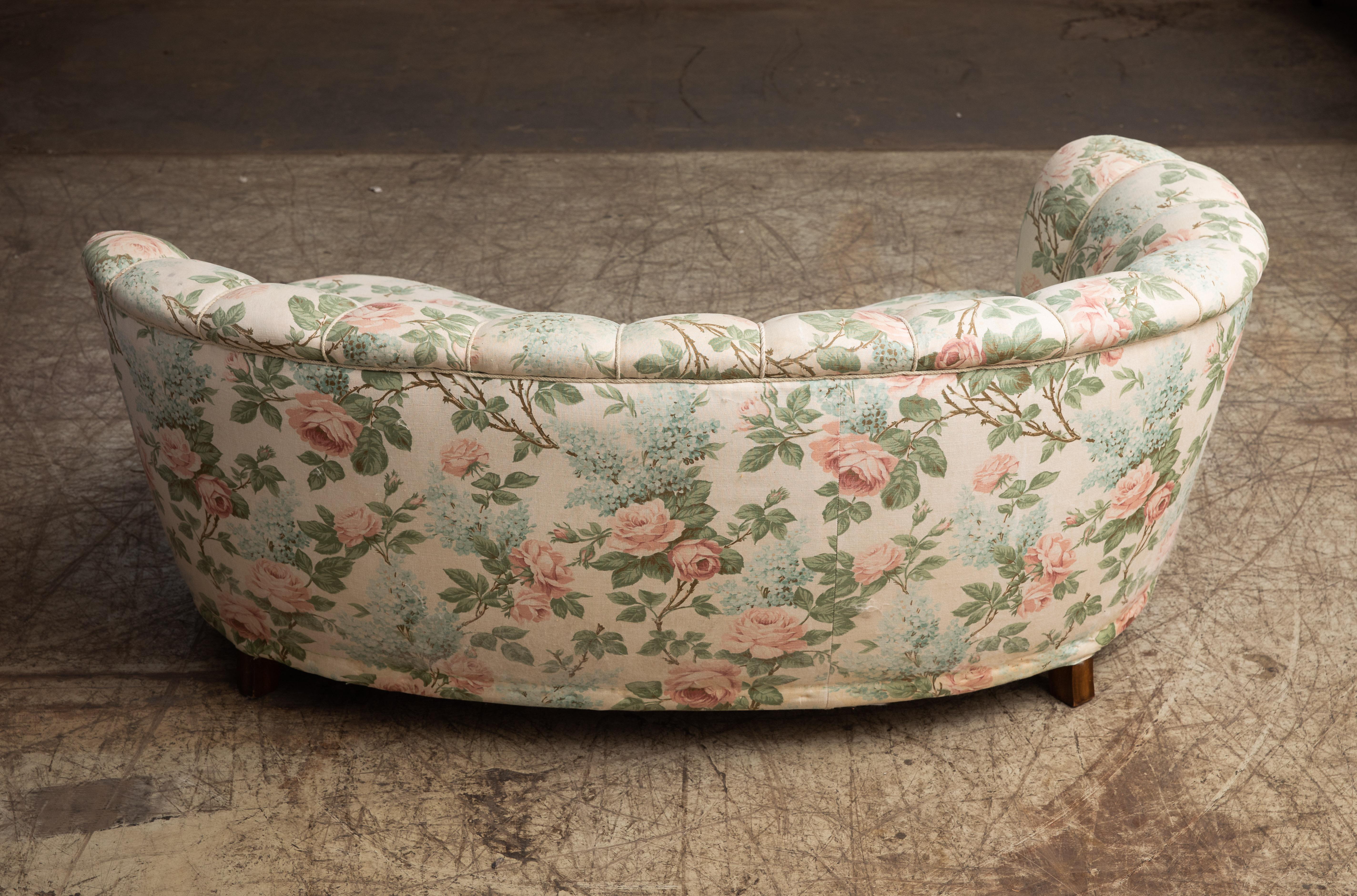 Cotton Danish 1940s Curved Banana Shape Loveseat and Chaise Lounge in Floral Fabric