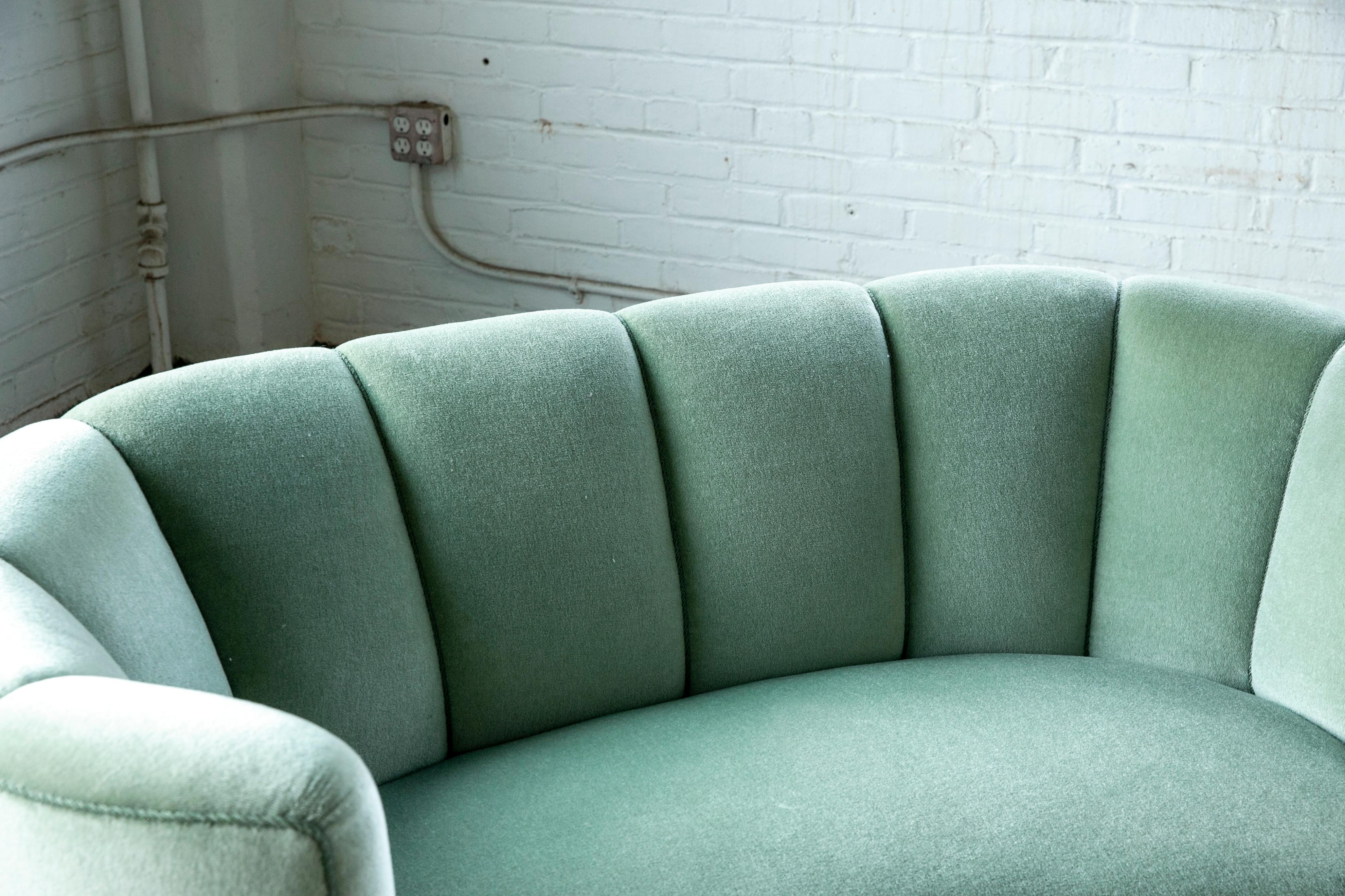 Danish 1940s Curved Banana Shape Loveseat in Green Mohair In Good Condition In Bridgeport, CT