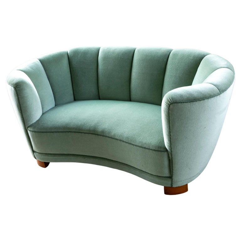 Small Curved Sofa For Bay Window Uk Baci Living Room