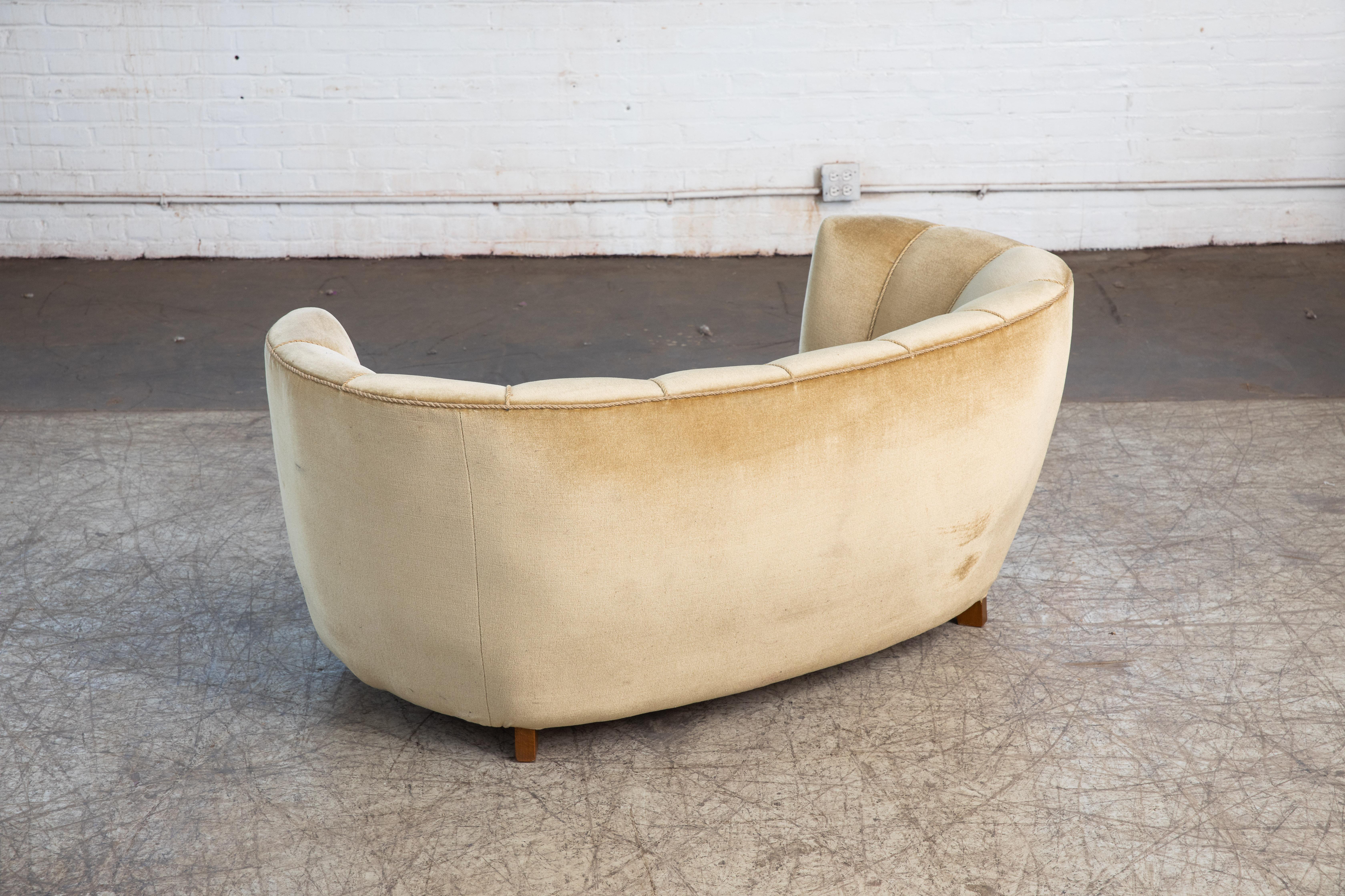 Danish 1940s Curved Banana Shape Loveseat in Yellow Mohair In Good Condition In Bridgeport, CT