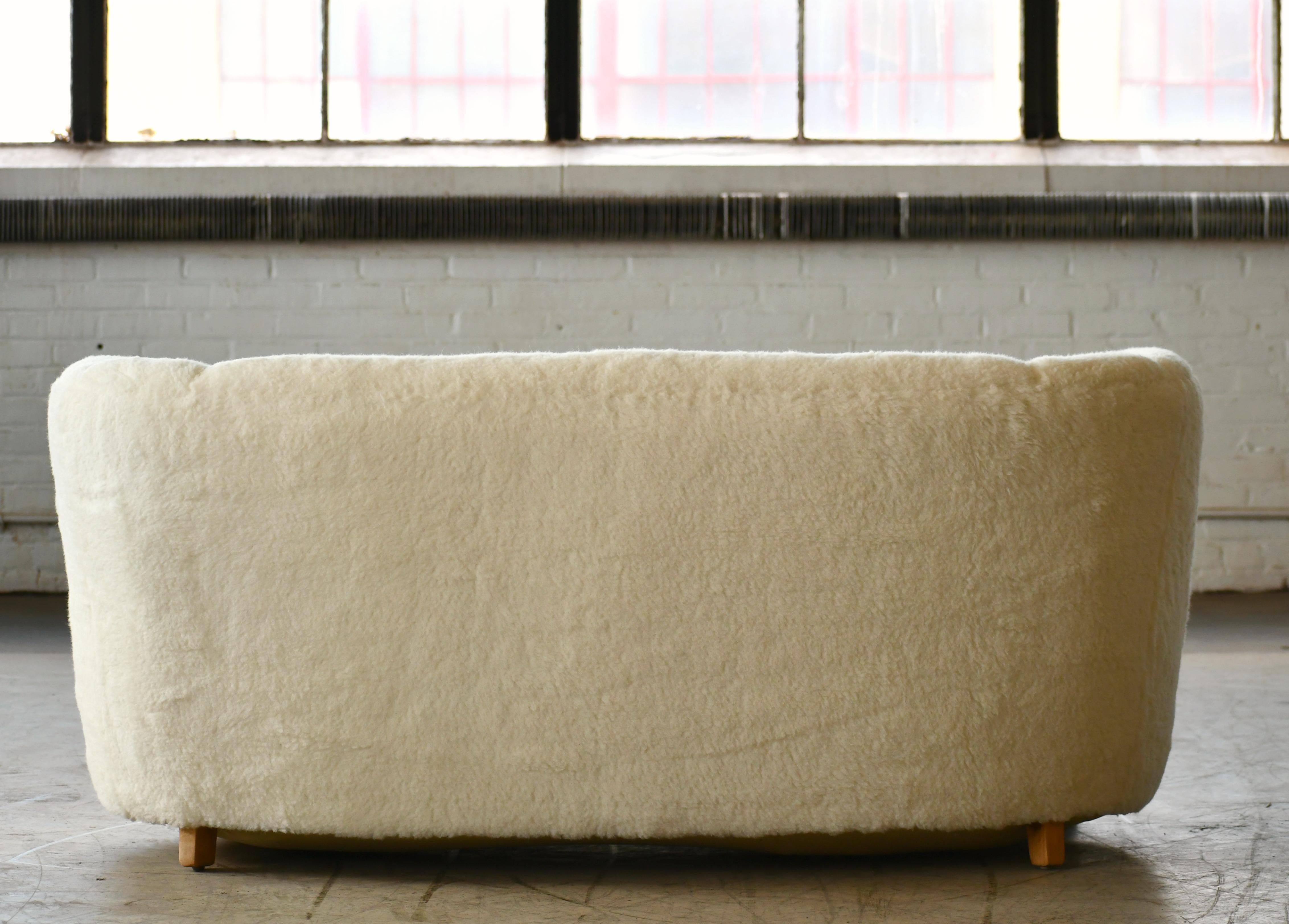 Danish 1940s Curved Banana Shape Sofa in Lambswool in the Style of Viggo Boesen 2