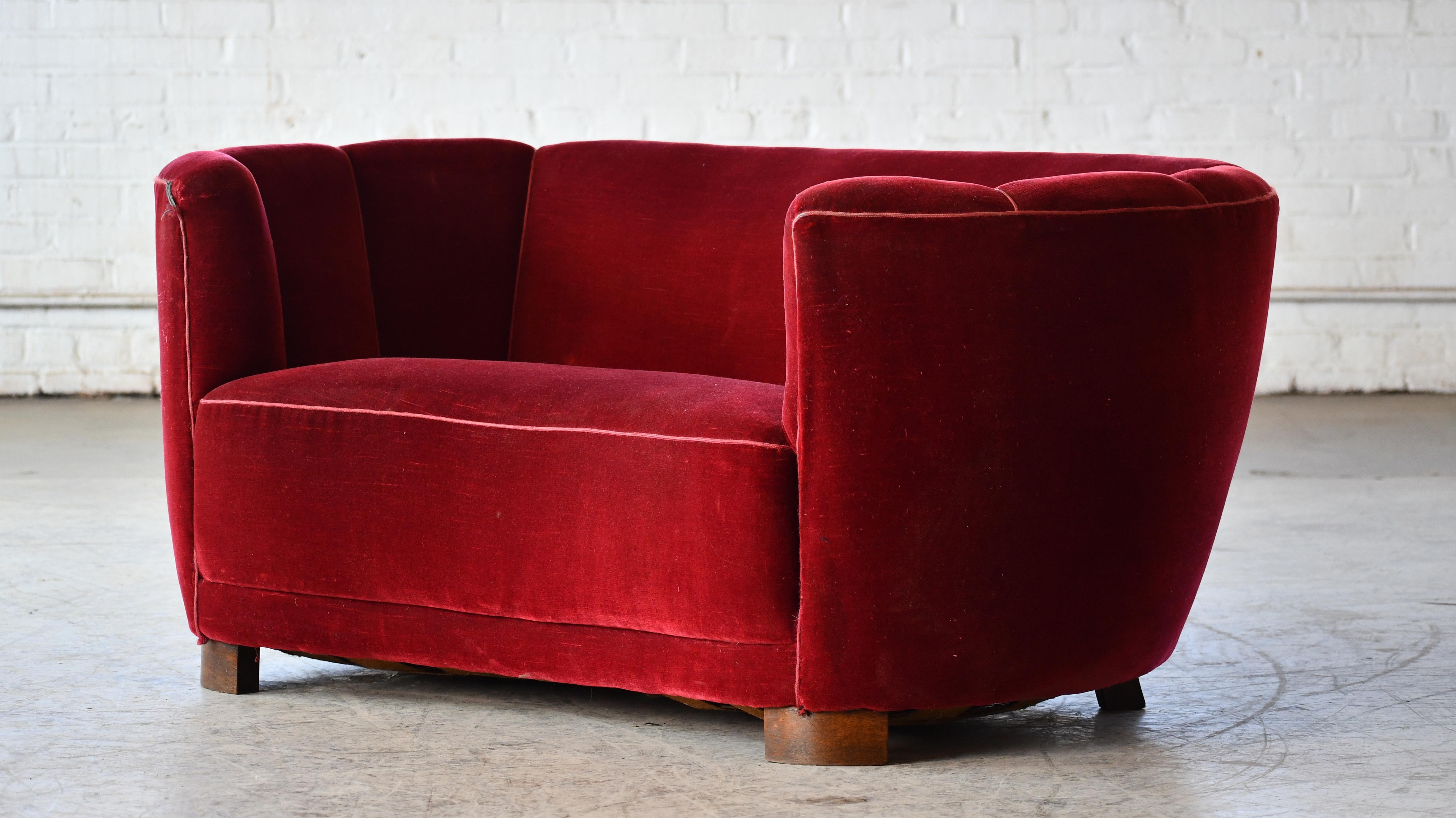 Danish 1940's Curved Loveseat or Small Sofa in Red Mohair  For Sale 6