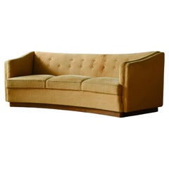 Danish 1940s Curved Shape Sofa Model 1668 by Ole Wanscher for Fritz Hansen