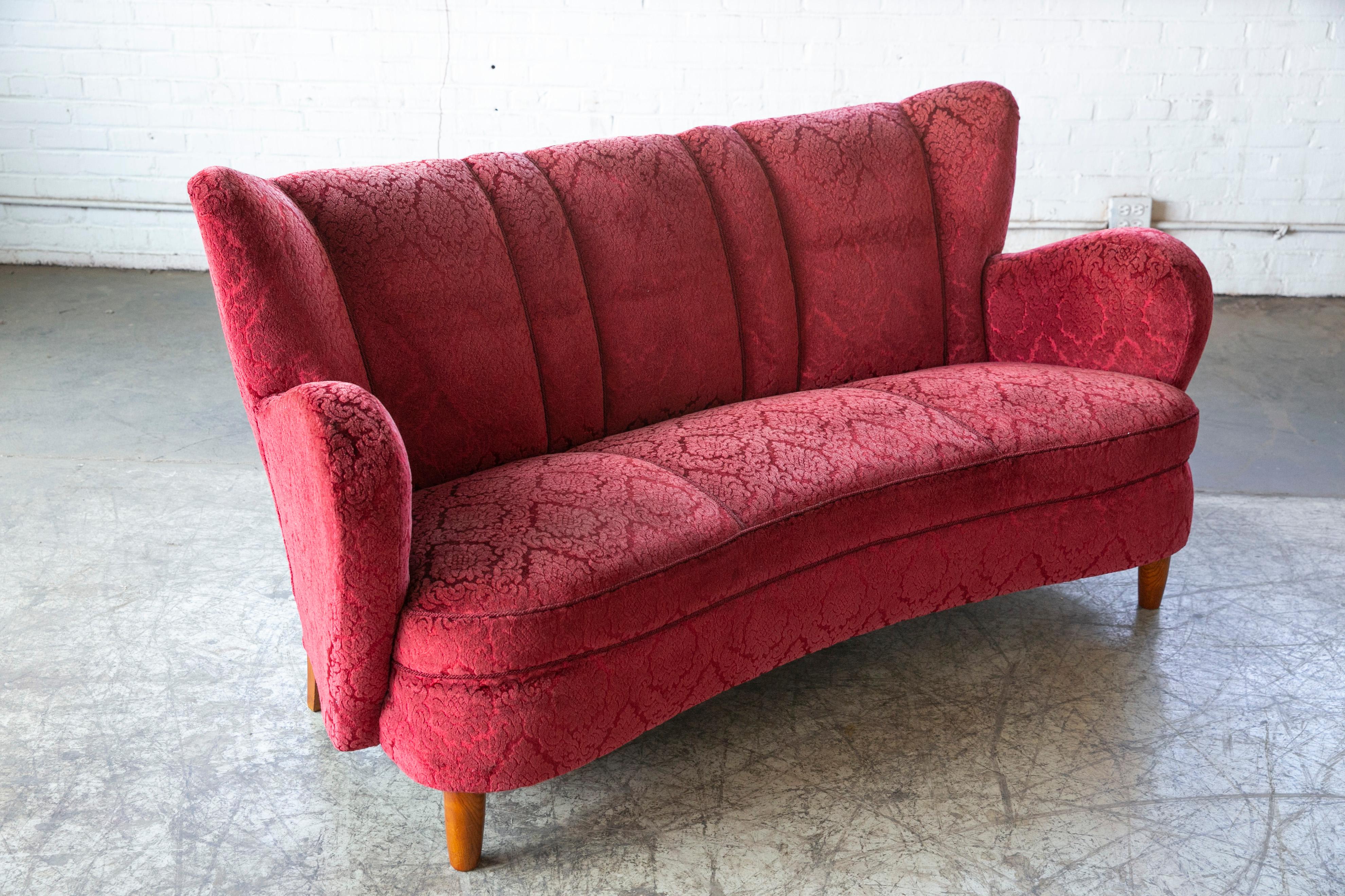 Danish 1940s Curved Sofa or Loveseat in Red Mohair For Sale 1