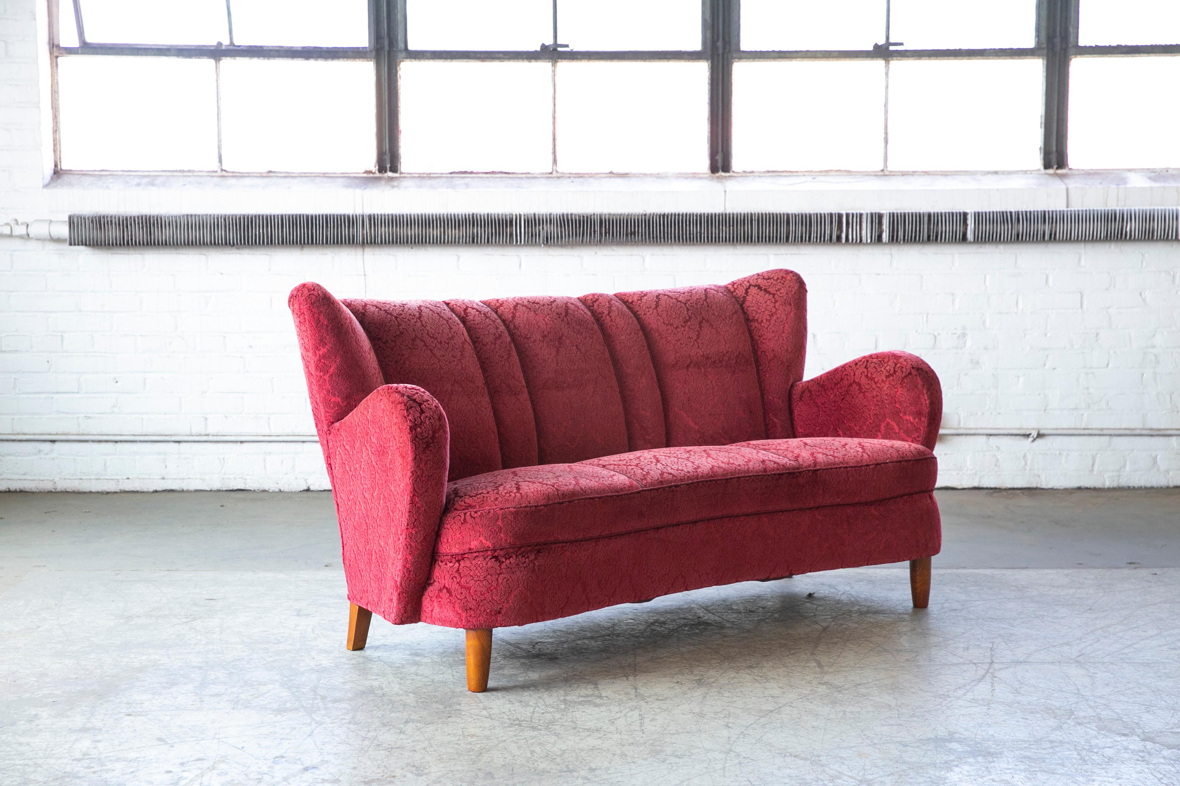 Mid-20th Century Danish 1940s Curved Sofa or Loveseat in Red Mohair For Sale