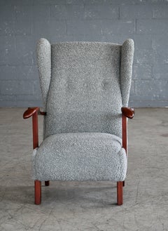 Danish 1940s Fritz Hansen Model 1582 Wingback Lounge Chair in Grey Boucle