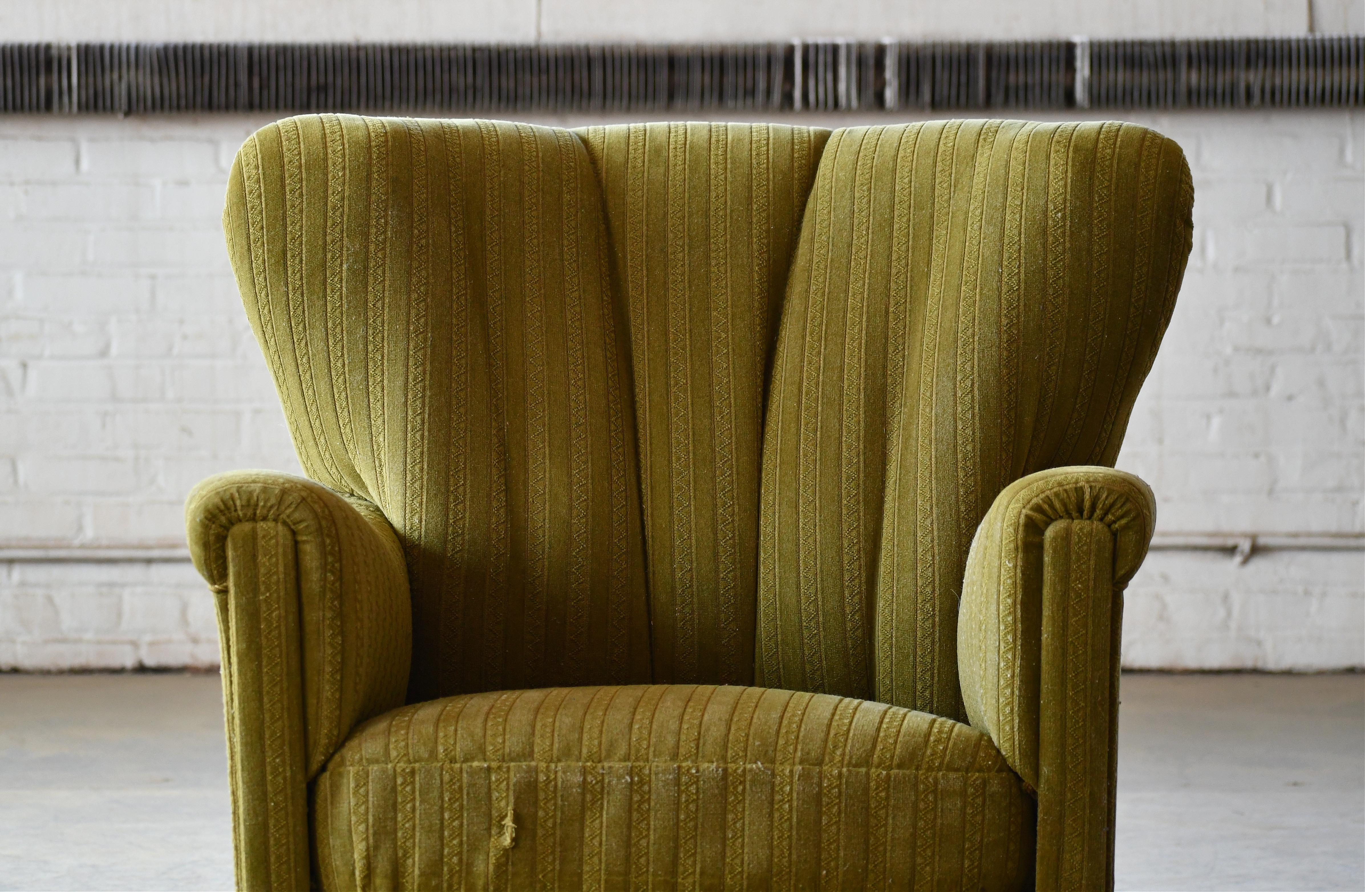 Scandinave moderne Grand fauteuil club danois des années 1940 de style Fritz Hansen en laine avec dossier cannelé en vente