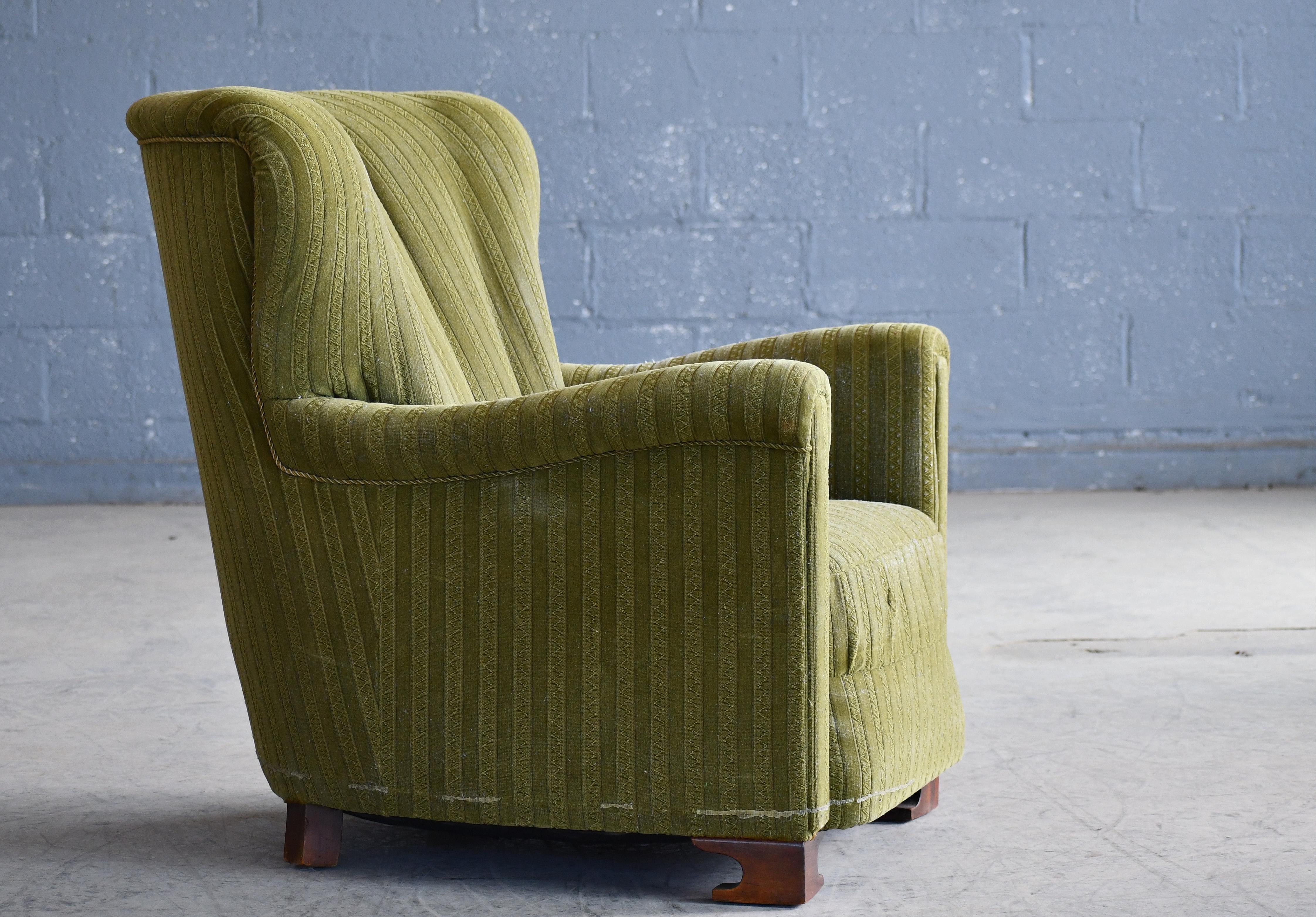 Danois Grand fauteuil club danois des années 1940 de style Fritz Hansen en laine avec dossier cannelé en vente