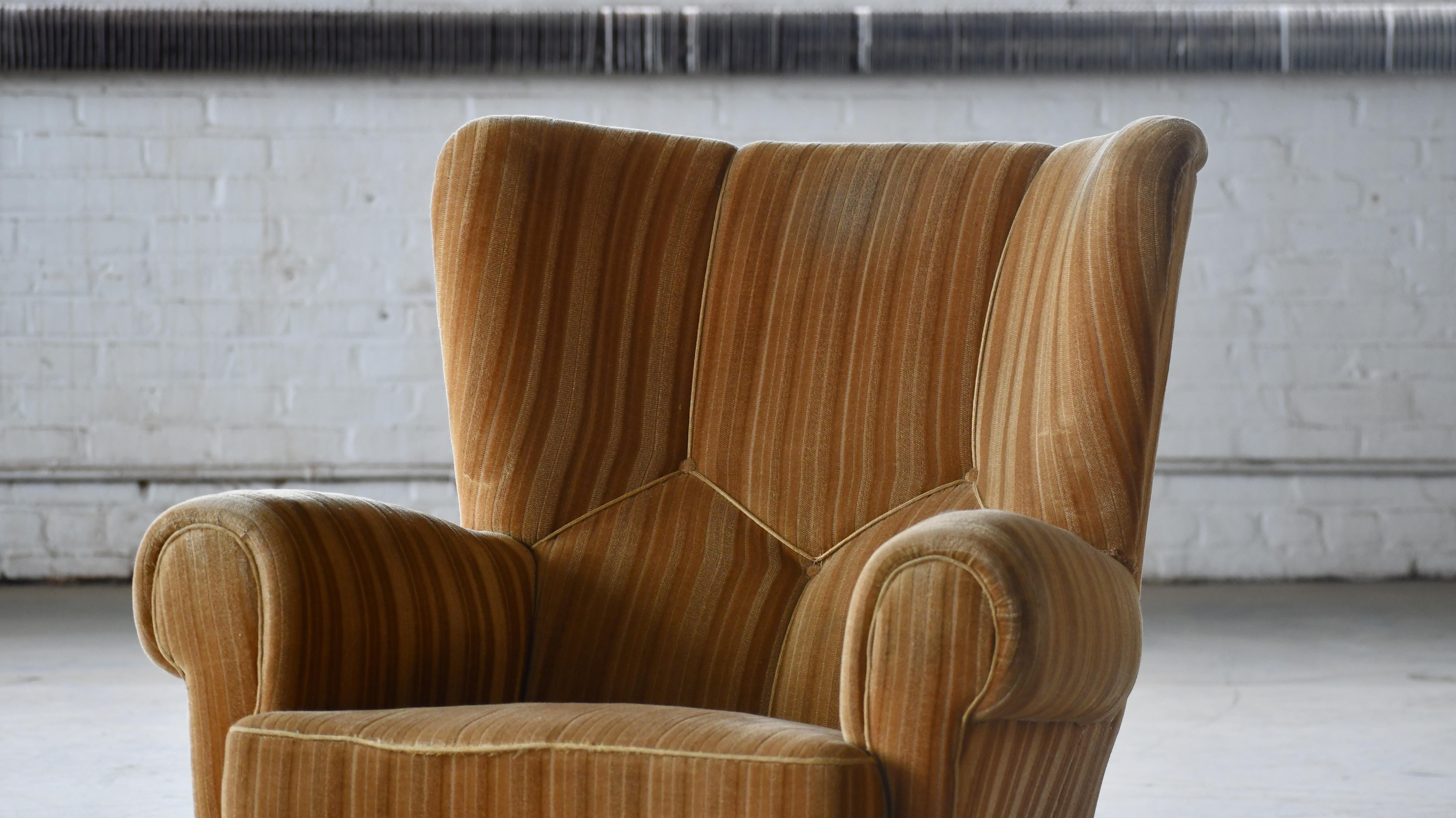 Danish 1940's Fritz Hansen Style Large Club Chair in Wool with Channel Back In Good Condition In Bridgeport, CT