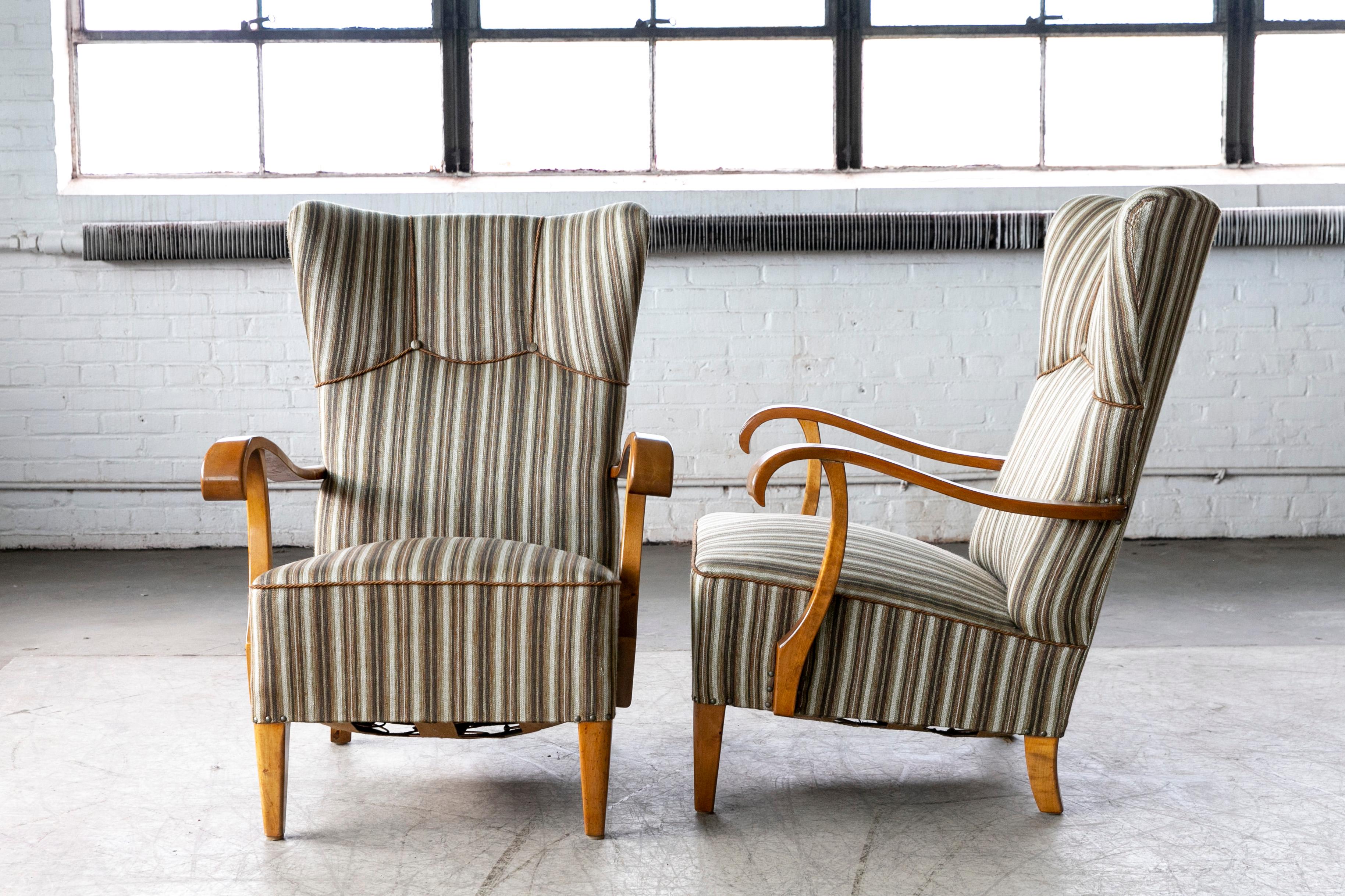 Danish 1940's Fritz Hansen Style Wingback Lounge Chairs Birch Open Armrest In Good Condition In Bridgeport, CT