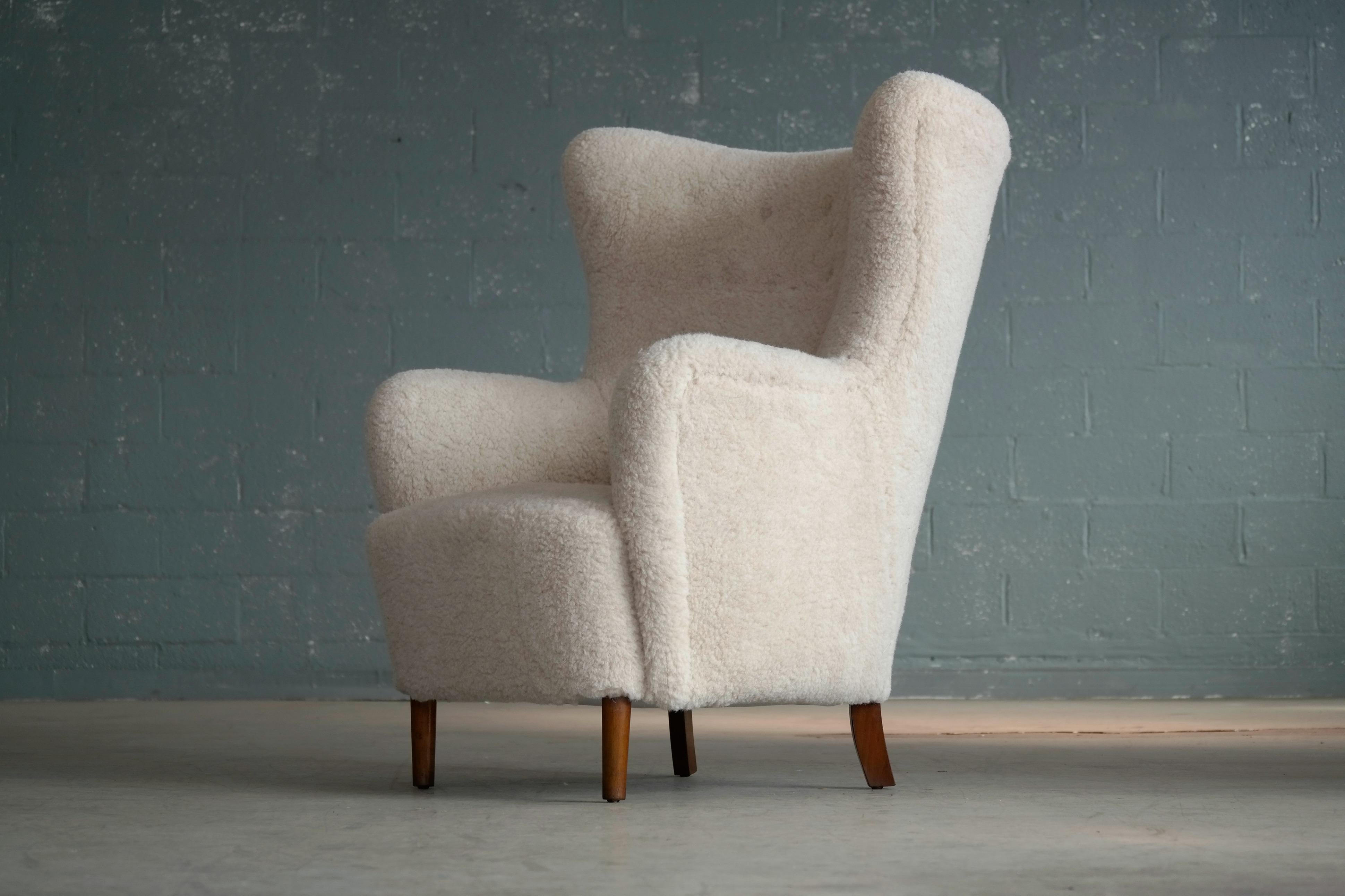 Danish 1940s High Back Lounge Chair in Beige Lambswool in Flemming Lassen Style 4