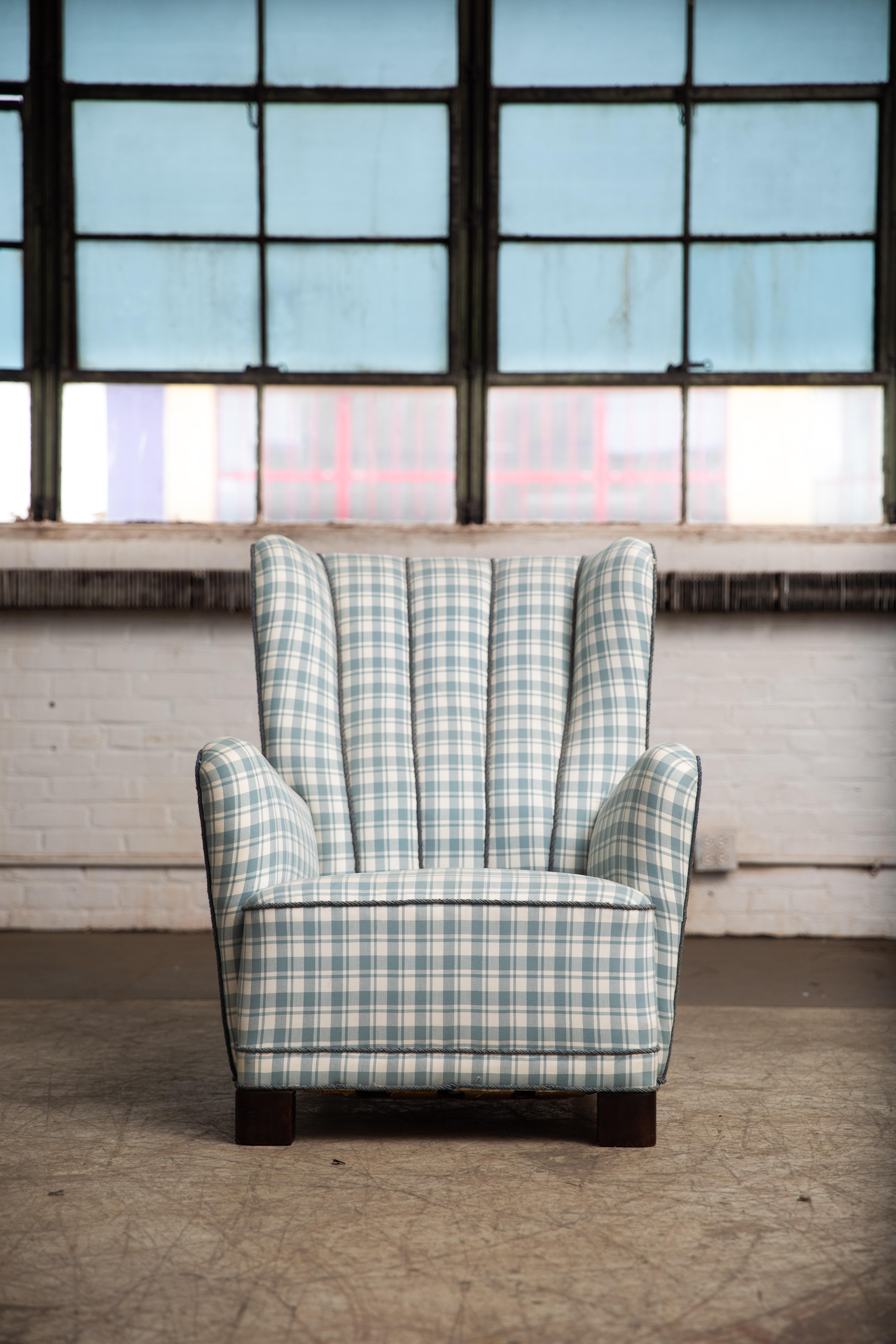 Danish 1940's High Back Lounge Chair in Style of Fritz Hansen Model 1672 In Good Condition In Bridgeport, CT