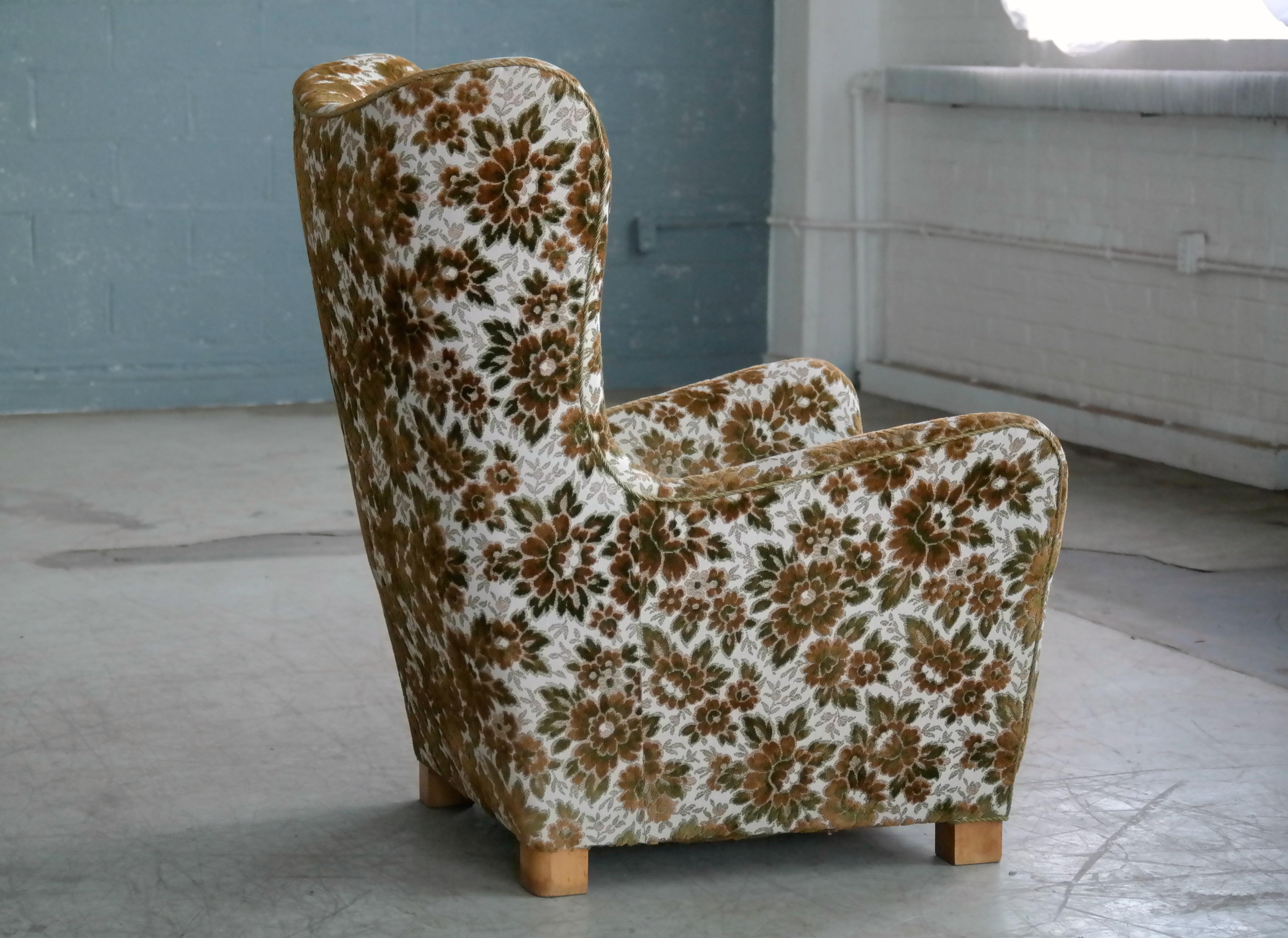 Danish, 1940s High Back Lounge Chair Model 1672 by Fritz Hansen 1