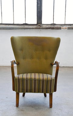 Fauteuil danois des années 1940 à dossier haut et accoudoirs ouverts, en Oak, par Alfred Christensen