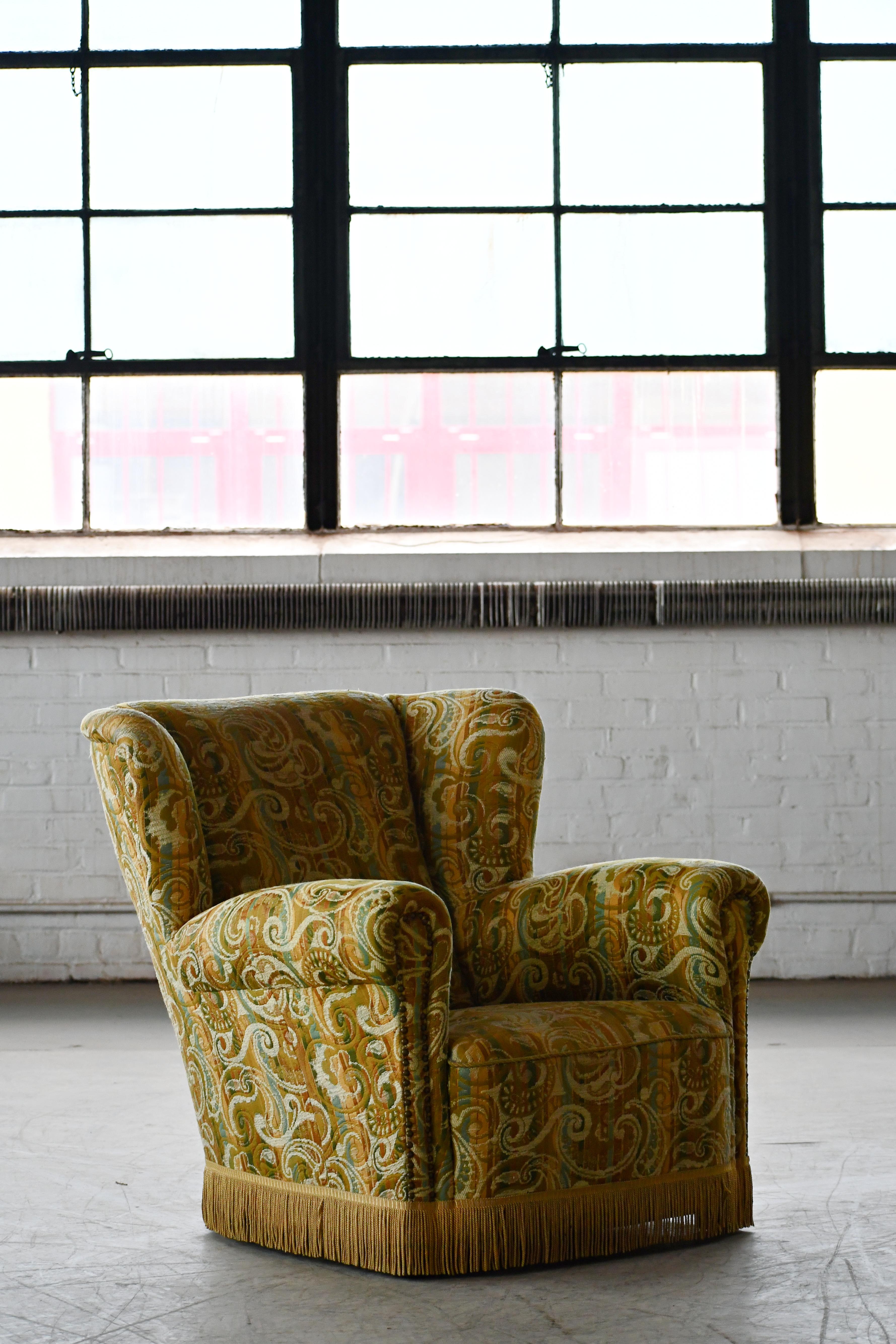 Mid-Century Modern Danish 1940s Large Lounge Chair in Floral Fabric For Sale