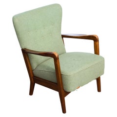 Fauteuil de salon danois à dossier bas et accoudoirs ouverts des années 1940 de Soren Hansen pour Fritz Hansen
