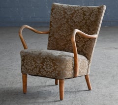 Danish 1940s Medium Height Back Easy Chair in Oak Open Armrests