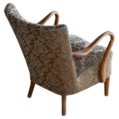 Danish 1940s Medium Height Back Easy Chair in Oak Open Armrests 