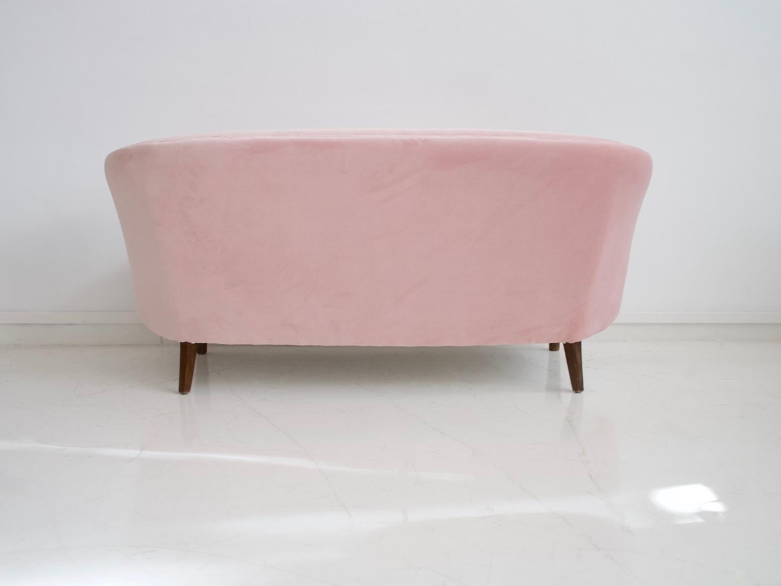 Danish 1940s Pink Velvet Upholstered Sofa 7