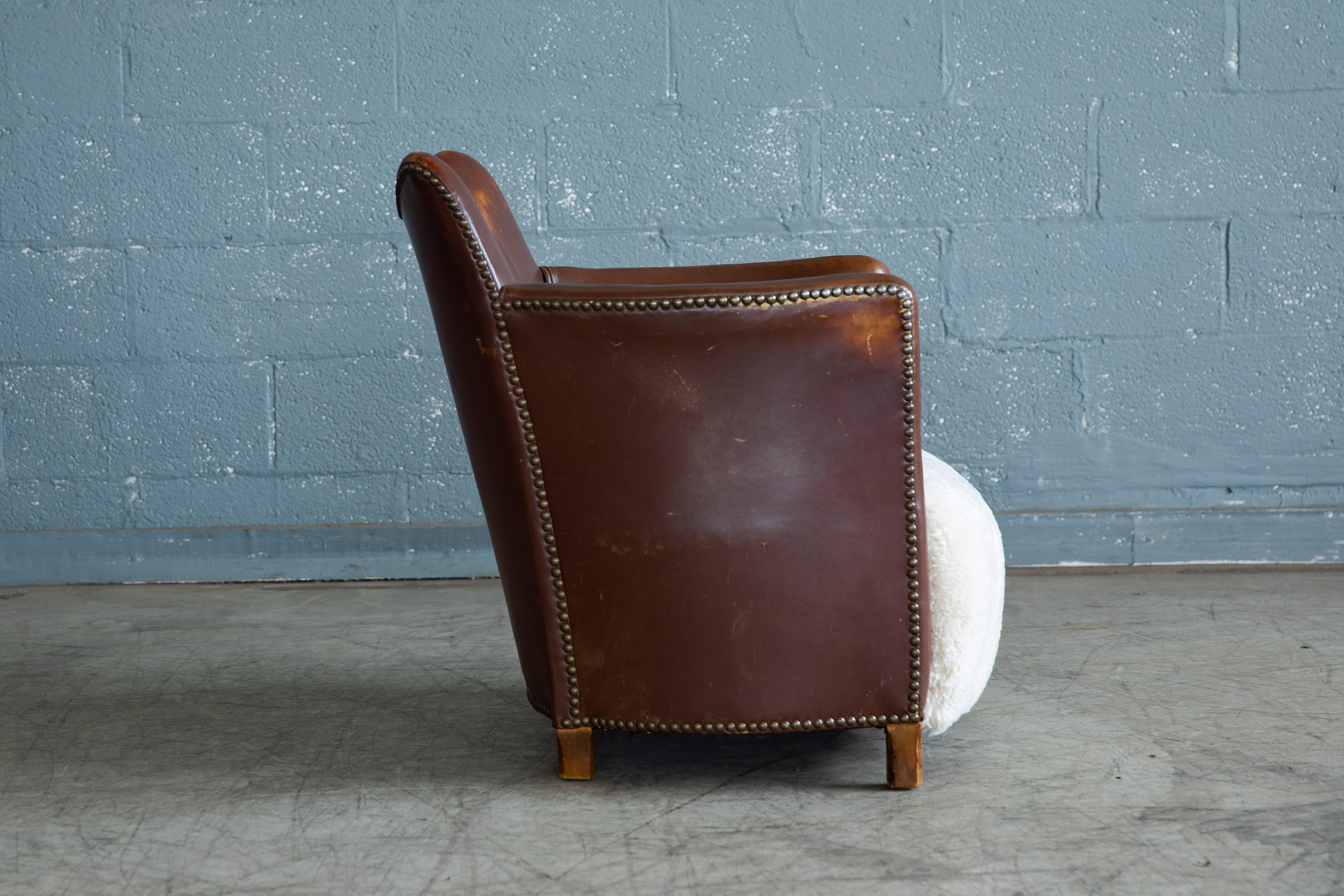 Danish 1940s Small-Scale Club or Library Chair in Cognac Leather and Shearling In Good Condition In Bridgeport, CT