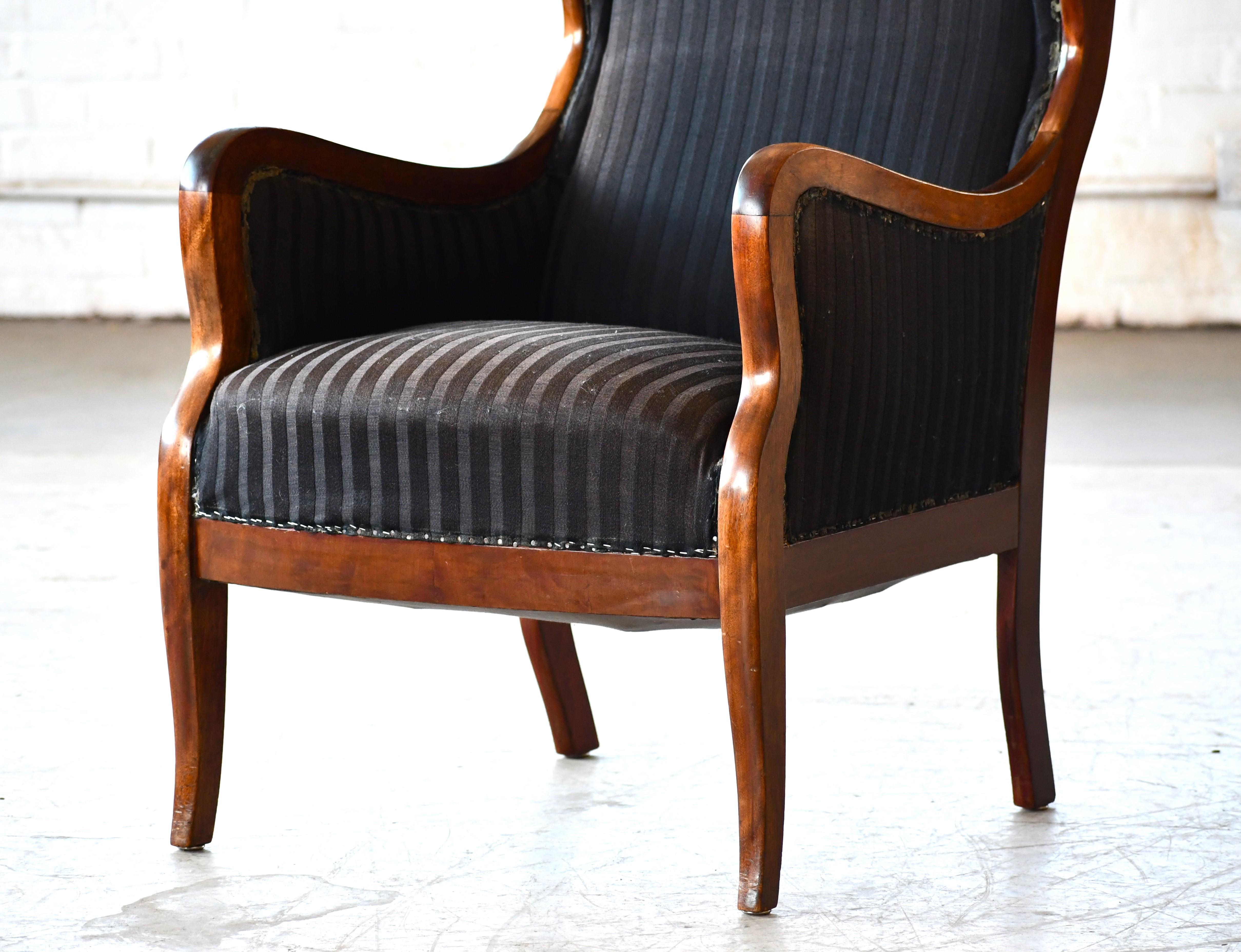Danish 1940s Wingback Chair in Beech by Master Carpenter Frits Henningsen In Good Condition For Sale In Bridgeport, CT