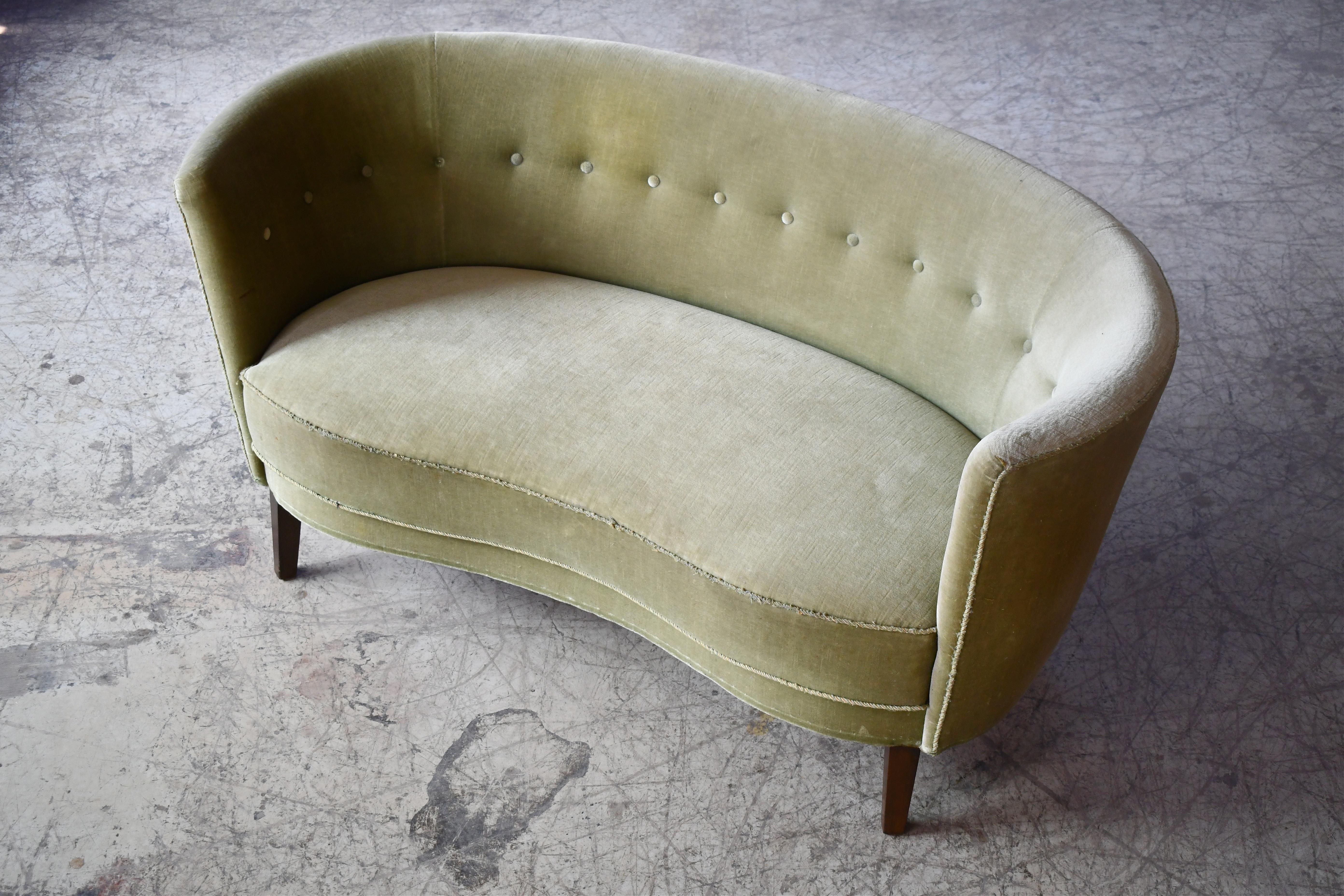Scandinavian Modern Danish 1950s Curved Banana Shape Loveseat with Smooth Back in Green Mohair