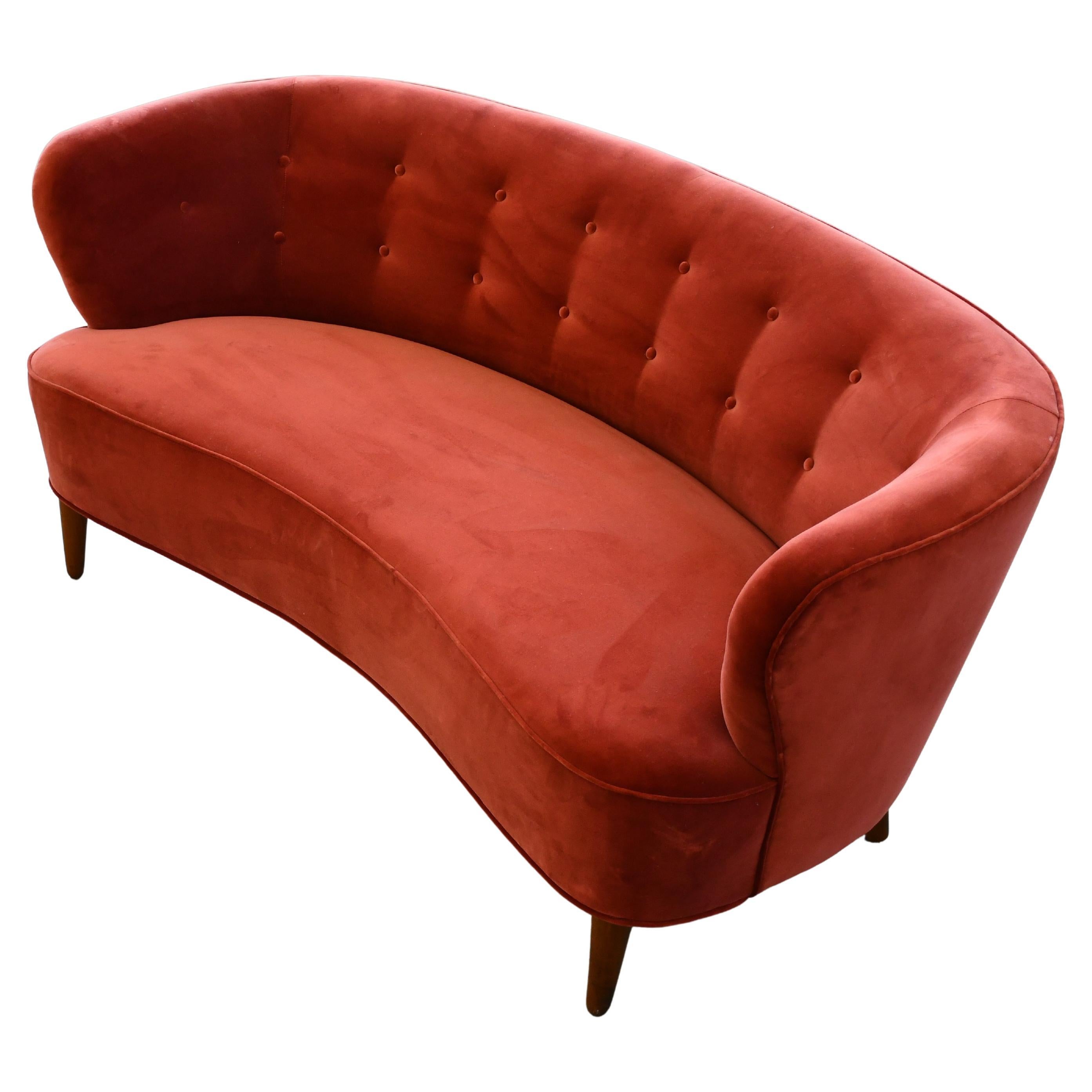 Why is it called a love couch?