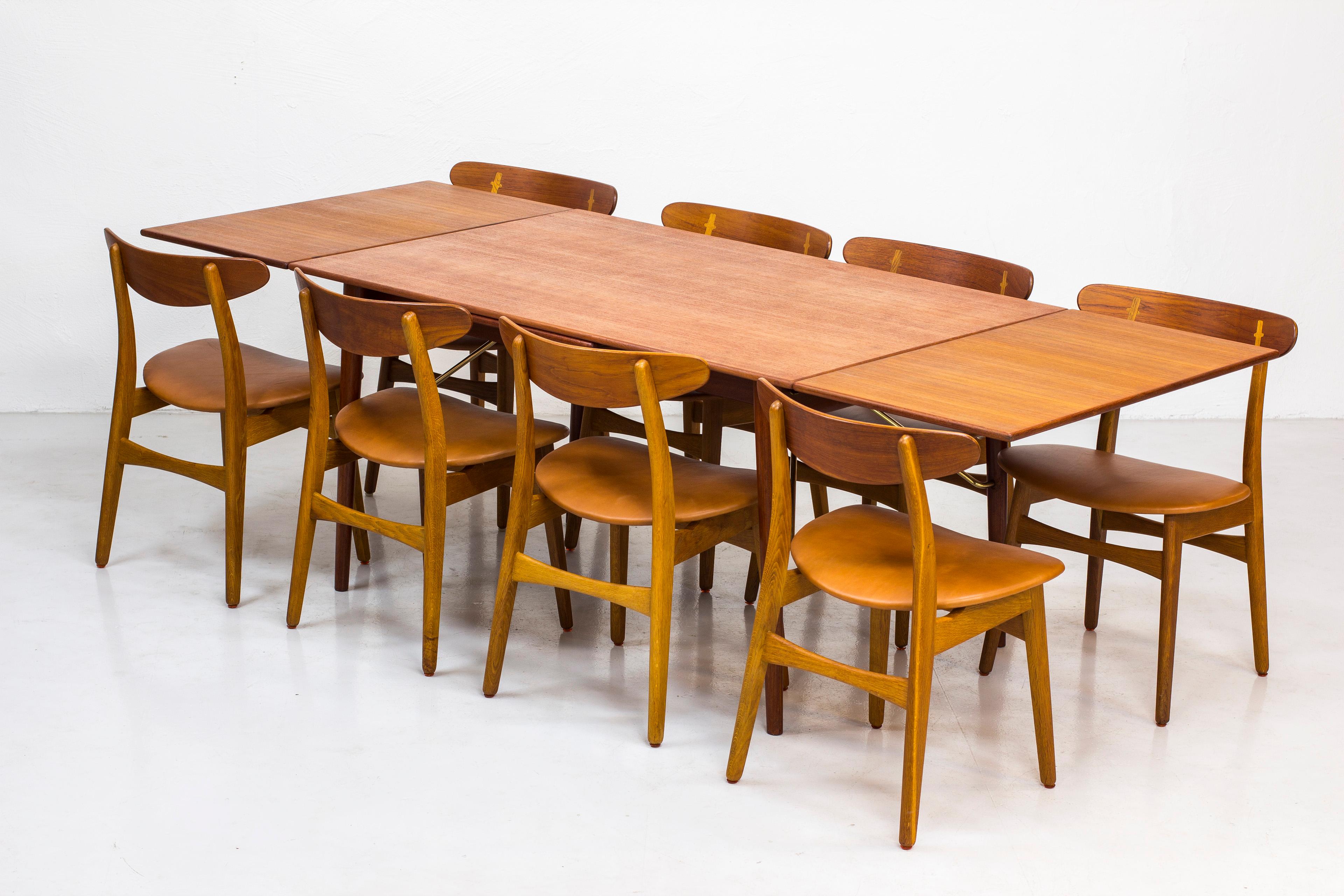 Danish, 1950s Extendable Table by Peter Hvidt & Orla Mølgaard In Good Condition In Hägersten, SE