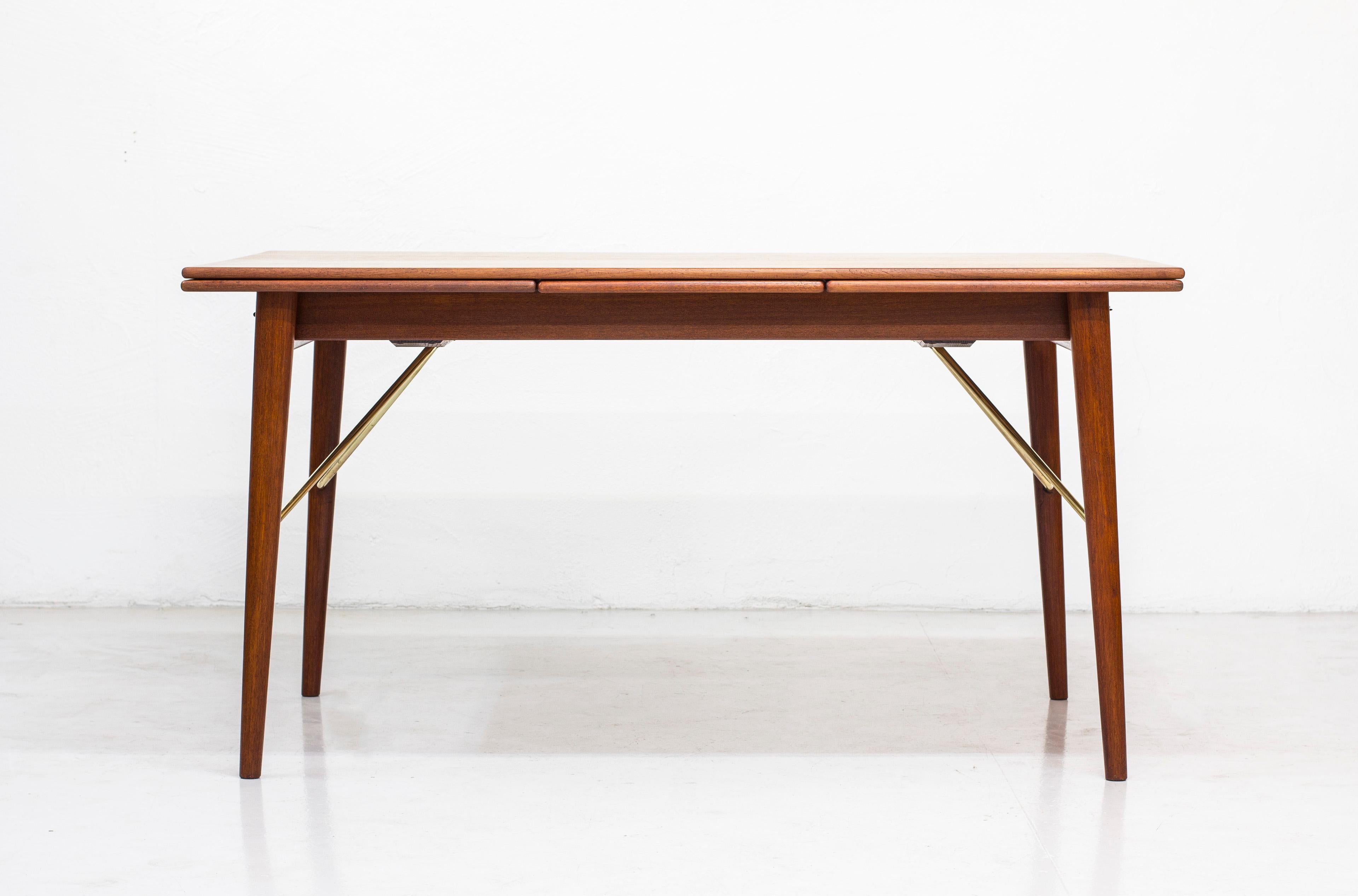 Mid-20th Century Danish, 1950s Extendable Table by Peter Hvidt & Orla Mølgaard