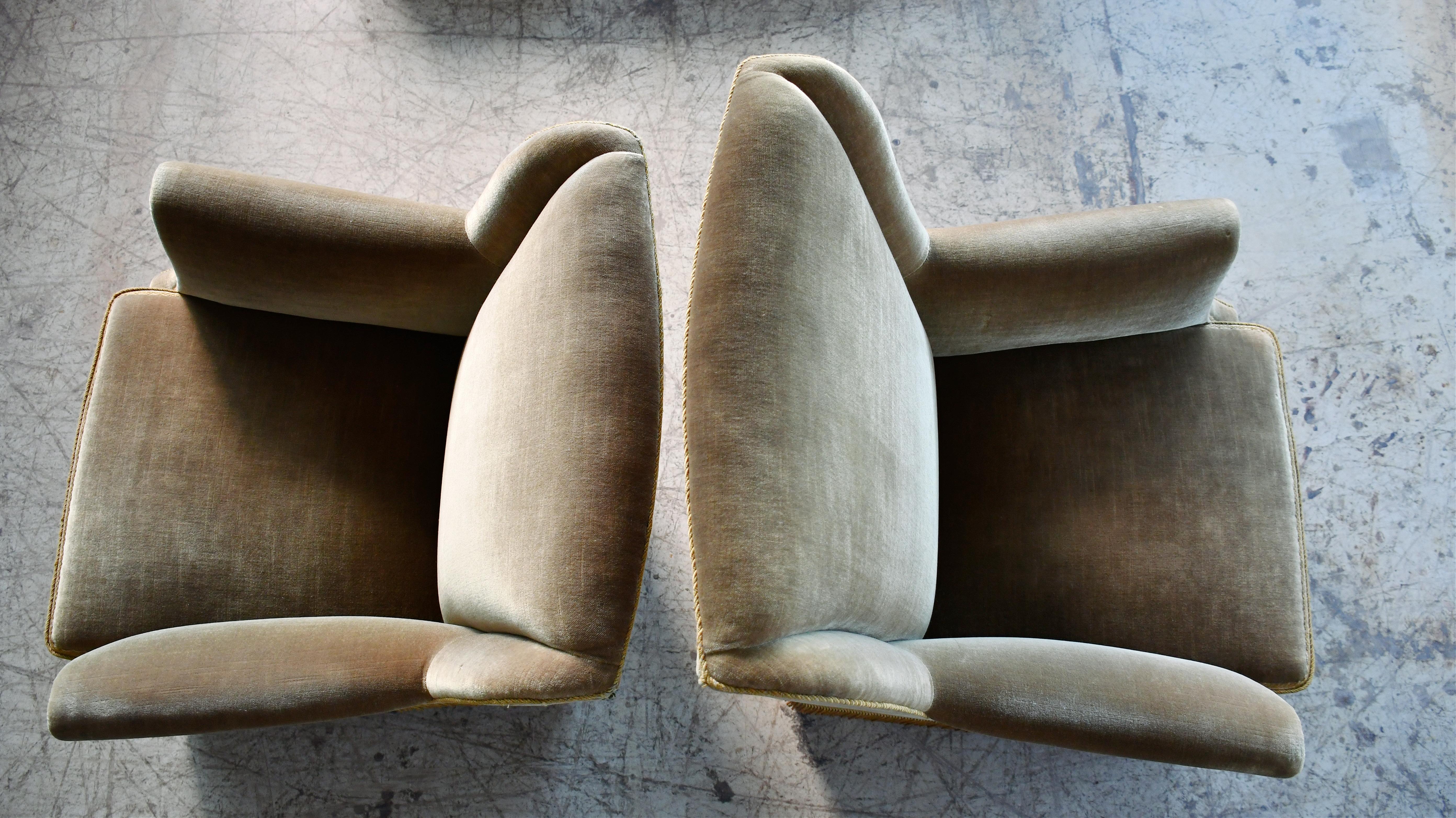 Danish 1950's His and Hers Lounge Chairs in Olive Mohair (Buchenholz) im Angebot