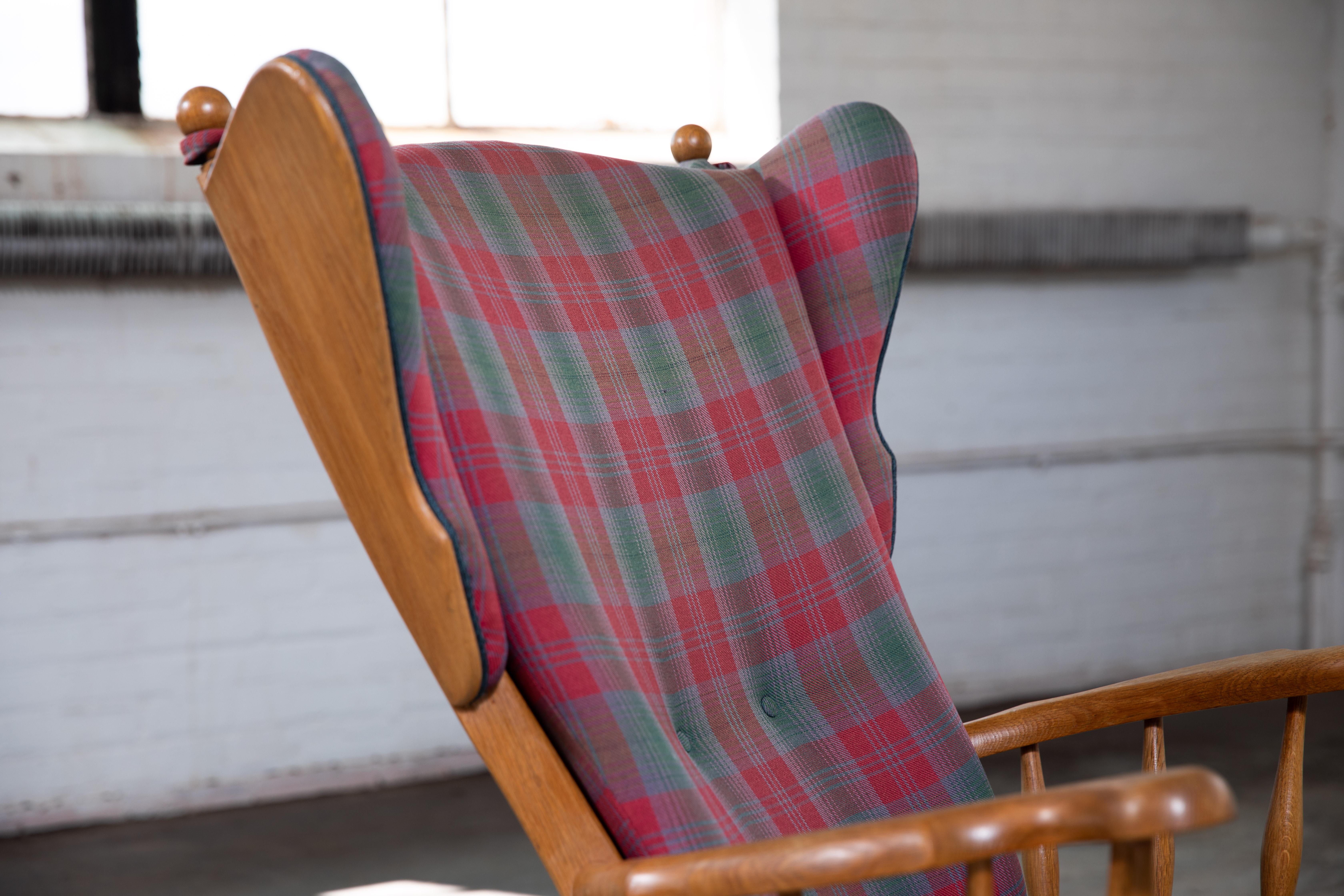 Metà XX secolo Poltrona Wingback danese degli anni '50 in stile Midcentury Country in Oak massiccio in vendita