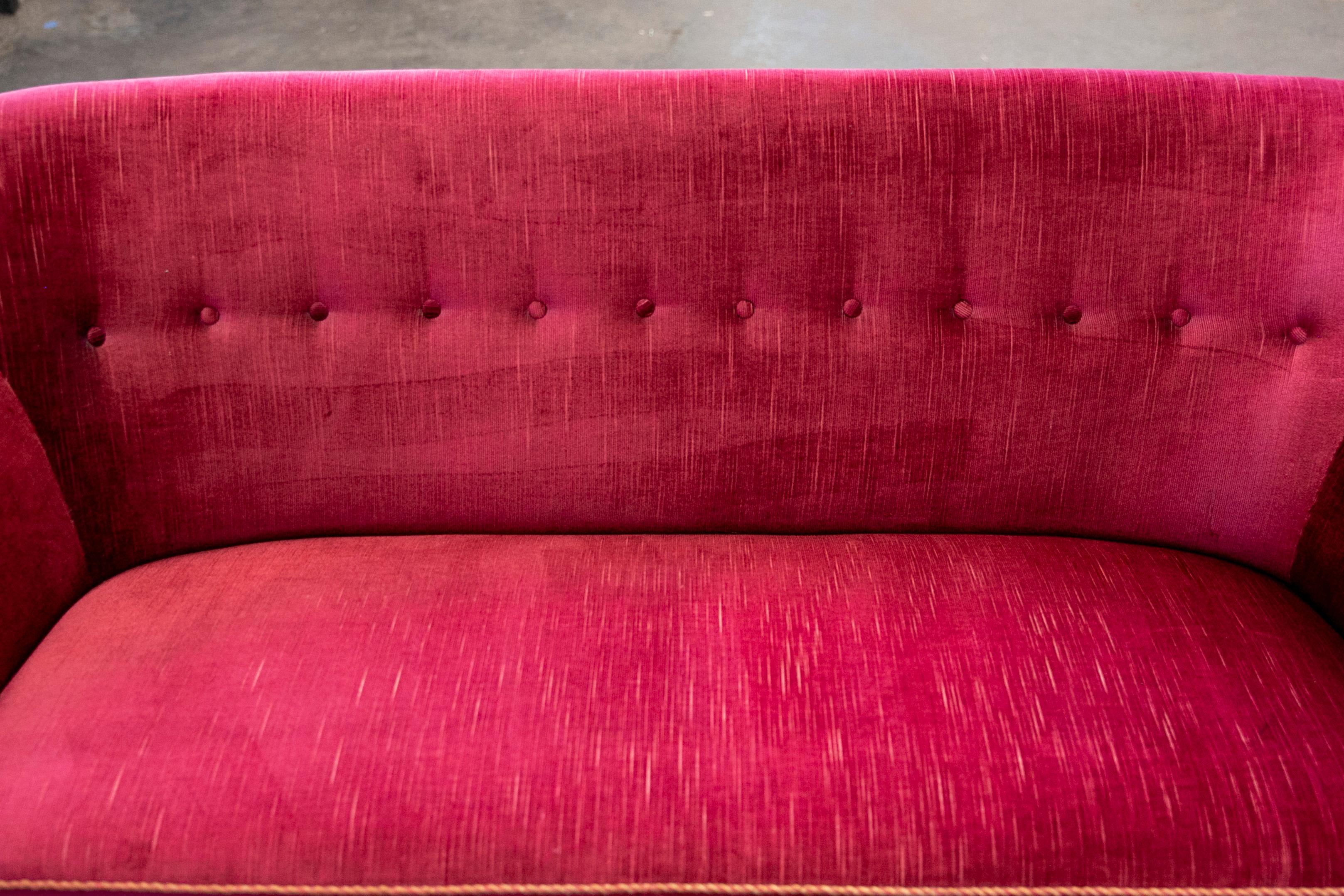 Danish 1950s Settee or Loveseat in Red Mohair Attributed to Peter Hvidt 5