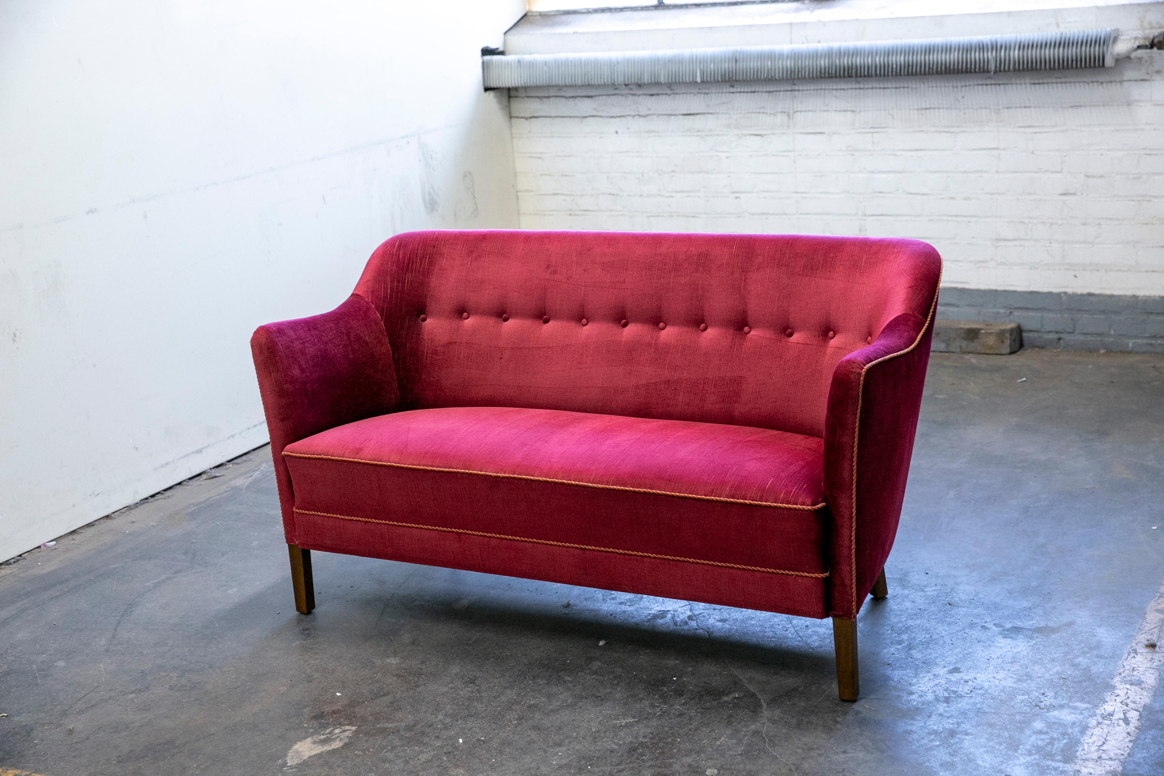Mid-20th Century Danish 1950s Settee or Loveseat in Red Mohair Attributed to Peter Hvidt