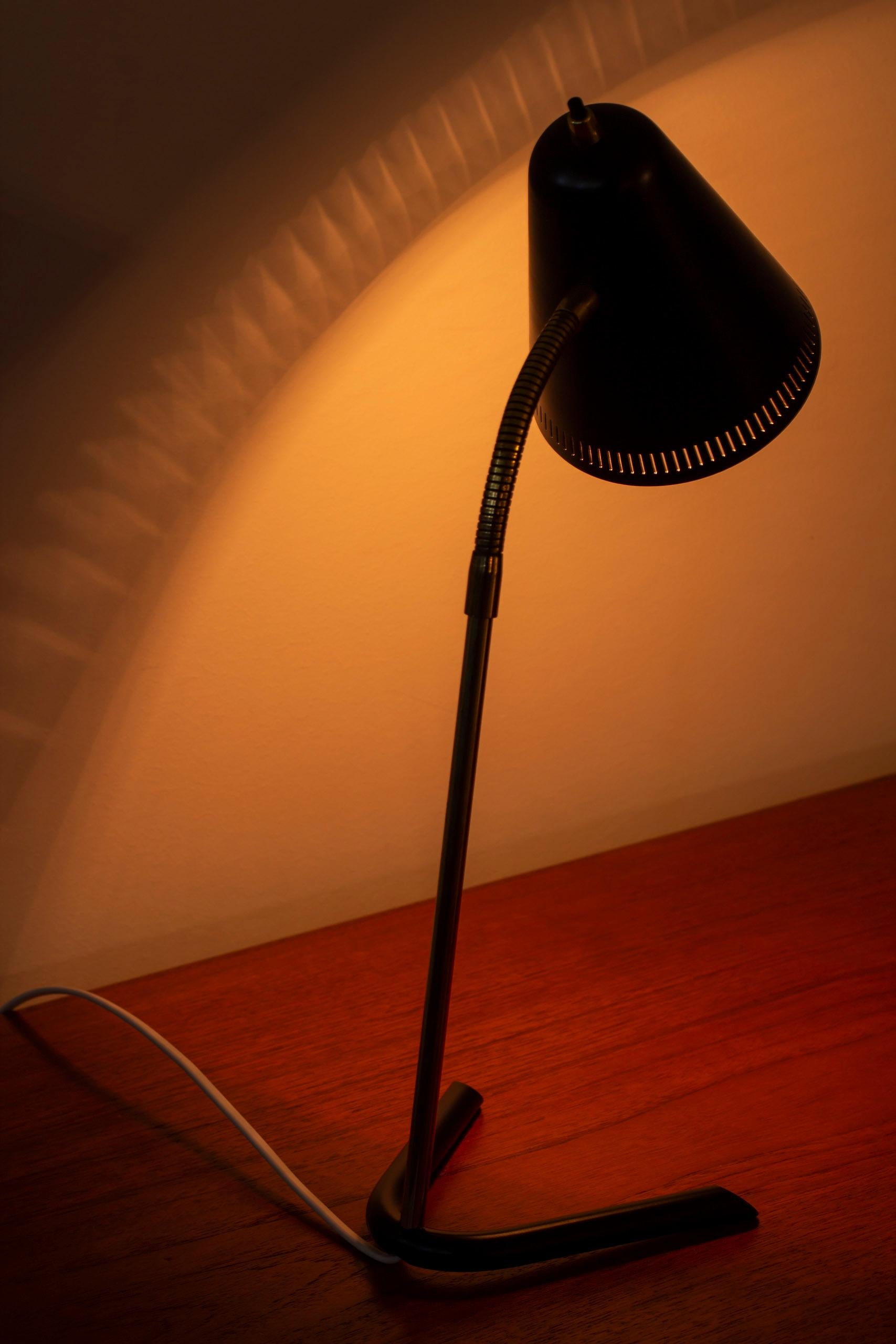 Danish 1950s table lamp in the style of Svend Aage Holm Sørensen, 1950s For Sale 4
