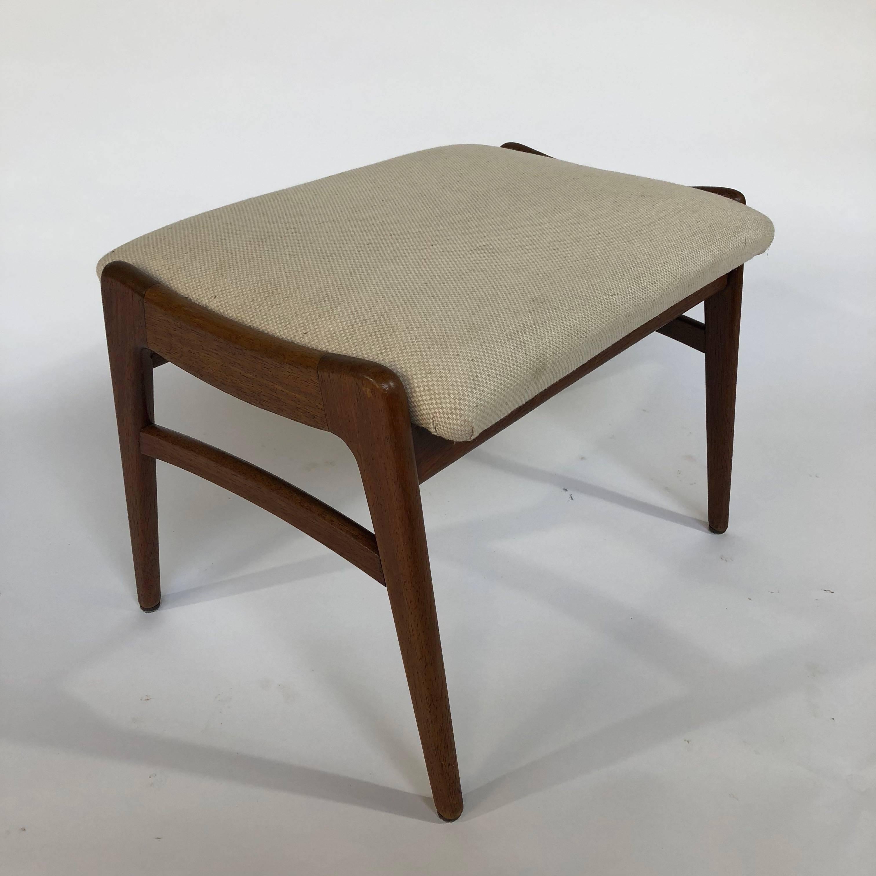 Danish 1950s Teak Footstool  In Good Condition For Sale In Achterveld, NL
