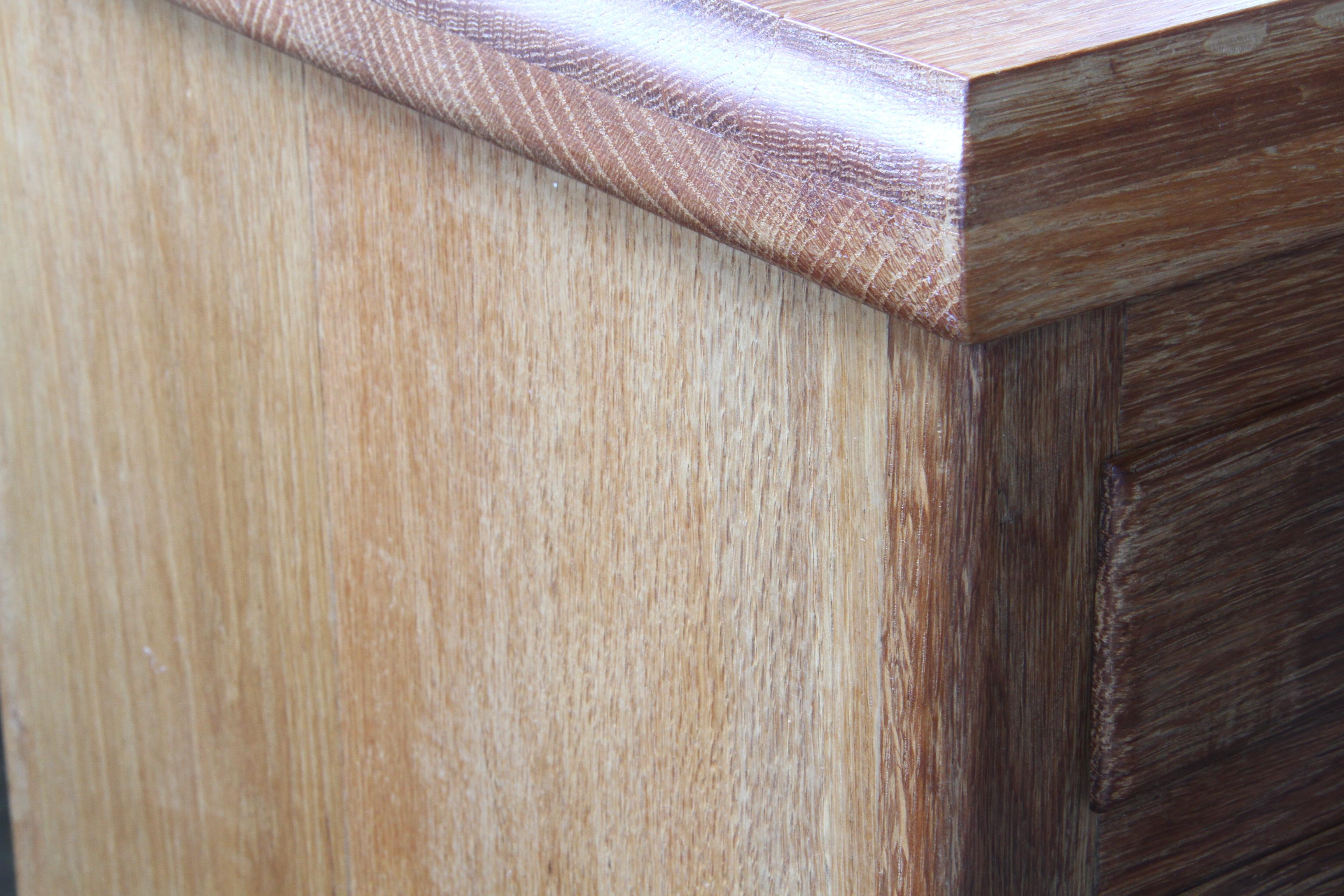 Danish 1960s bedside/nighstand 4 Drawer Dresser in Oak For Sale 7