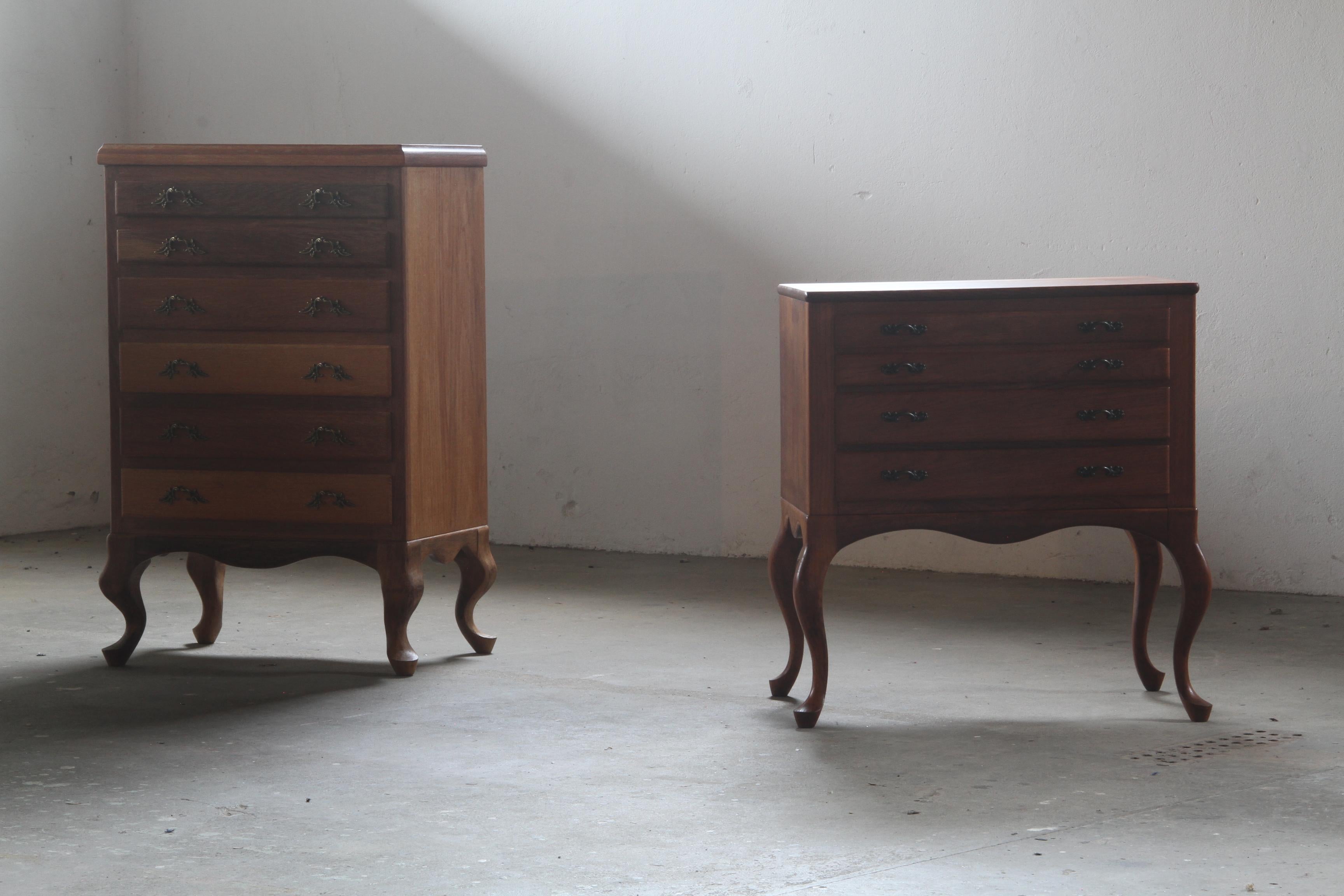 Danish 1960s bedside/nighstand 4 Drawer Dresser in Oak For Sale 10